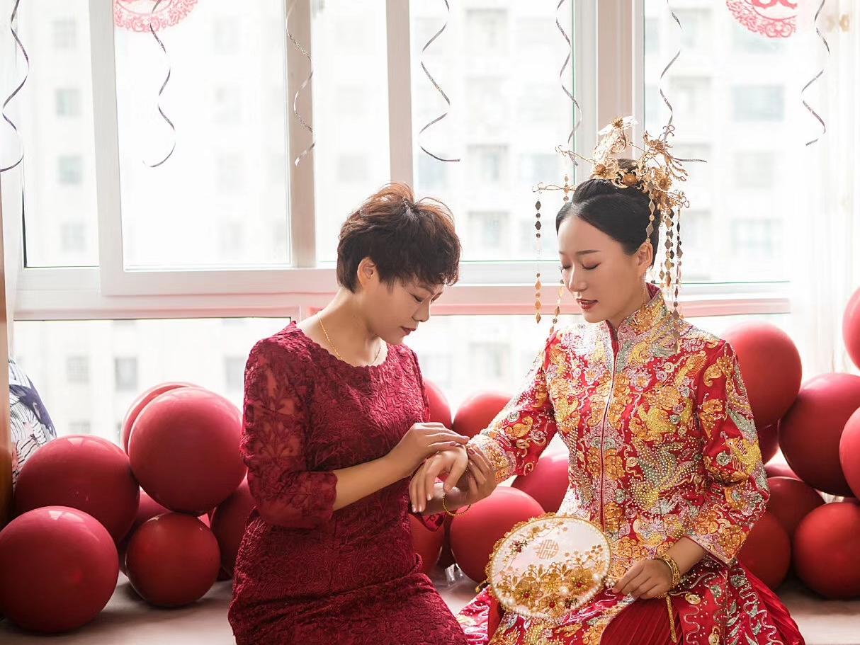 【店家推荐】婚礼跟妆全包套系