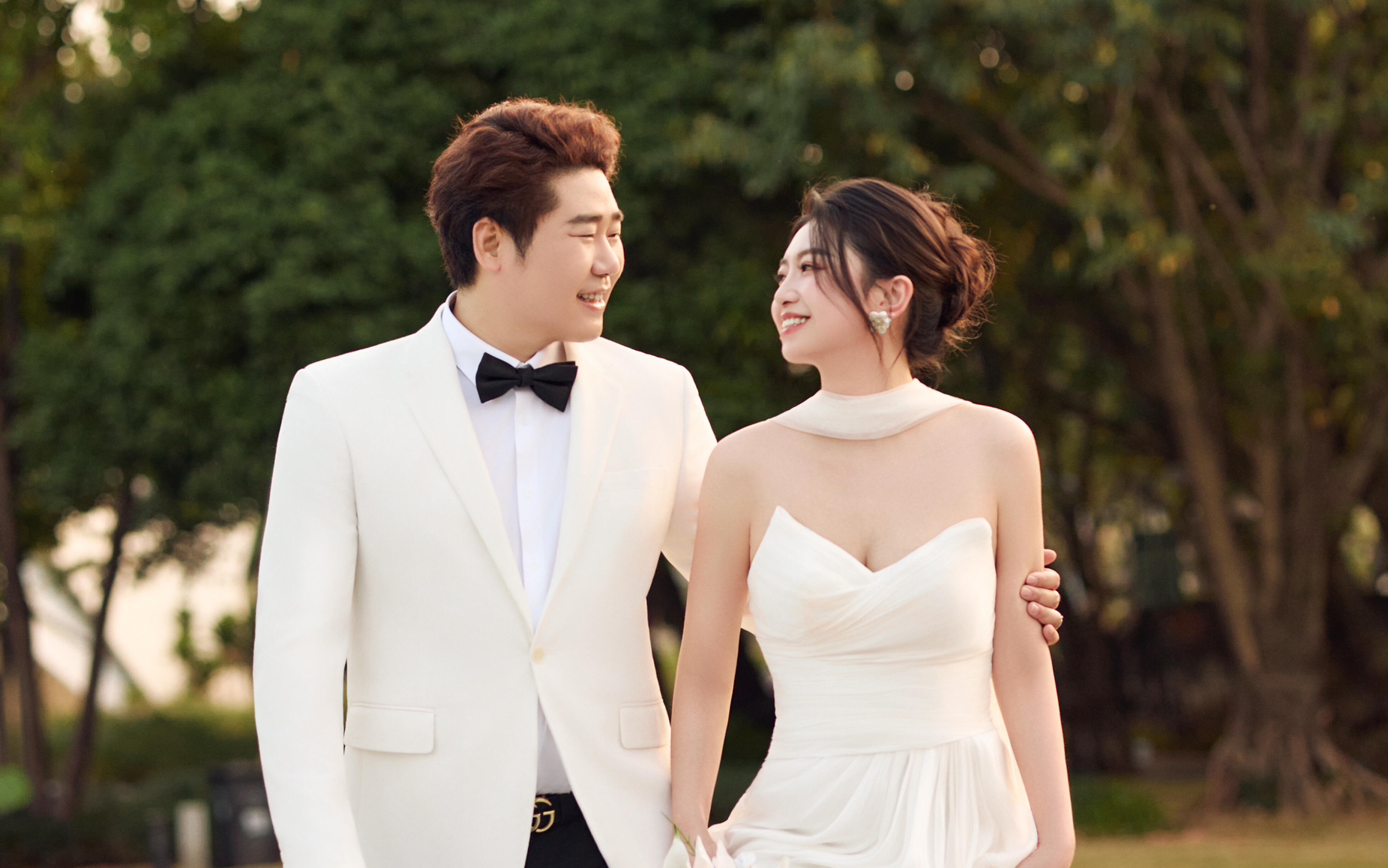 草坪系列客片欣賞！重慶婚紗照推薦系列