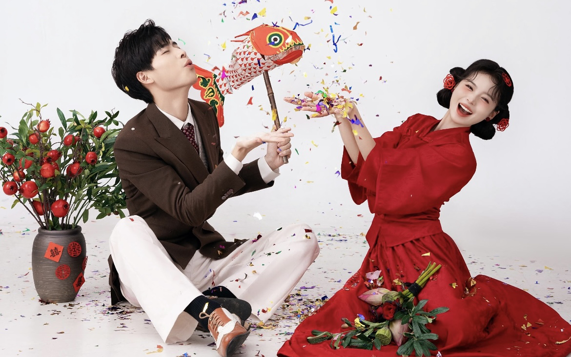 喜嫁婚照，满是皆是欢喜