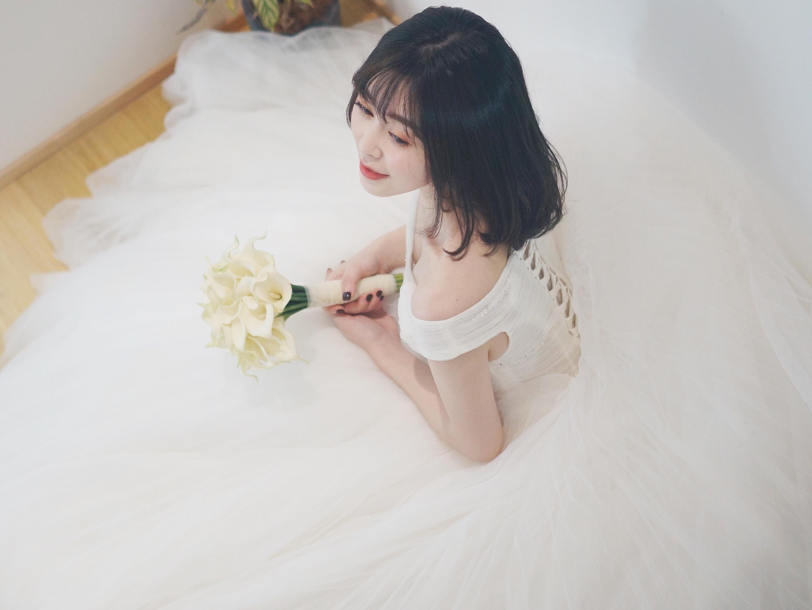 【超值6件套】仪式纱+出门纱+敬酒服+伴娘服3件