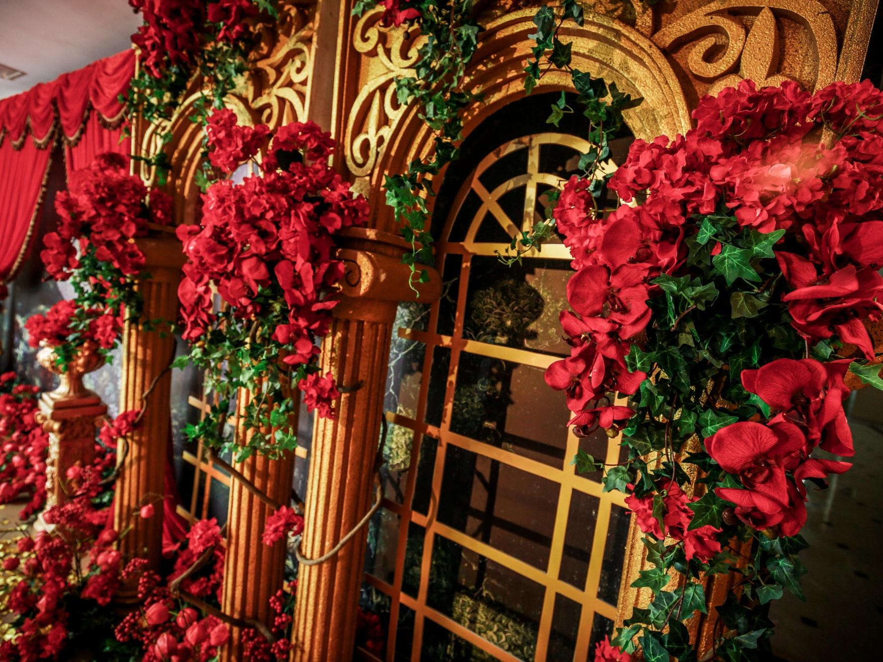 欧式罗马婚礼（送资深四大+婚车花艺+主题甜品）