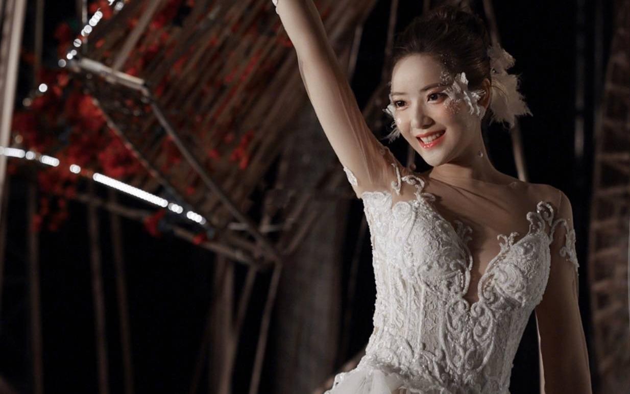 简洁清新 资深化妆师天跟妆 优惠套餐