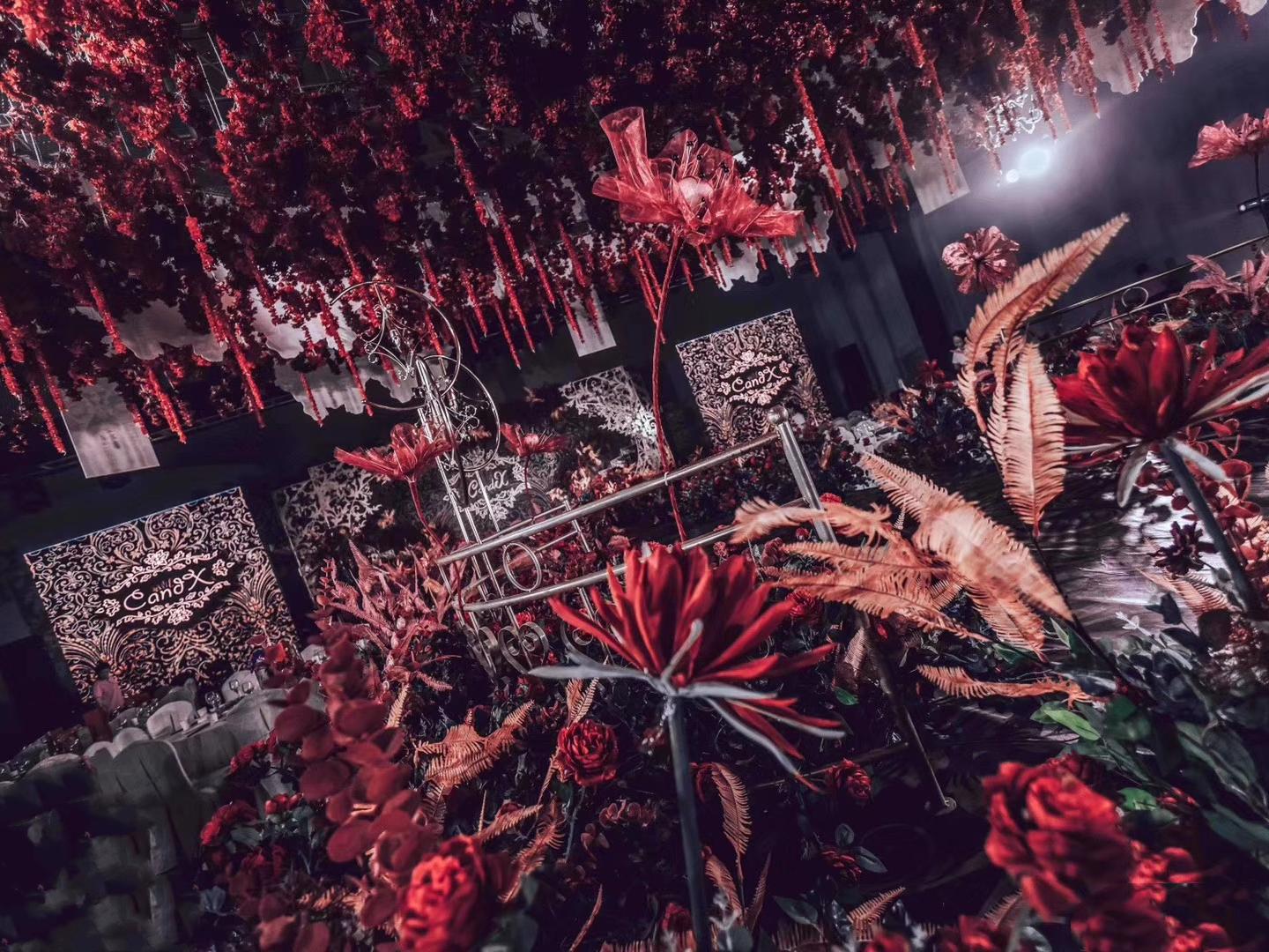 红色高端欧式主题婚礼含飘顶