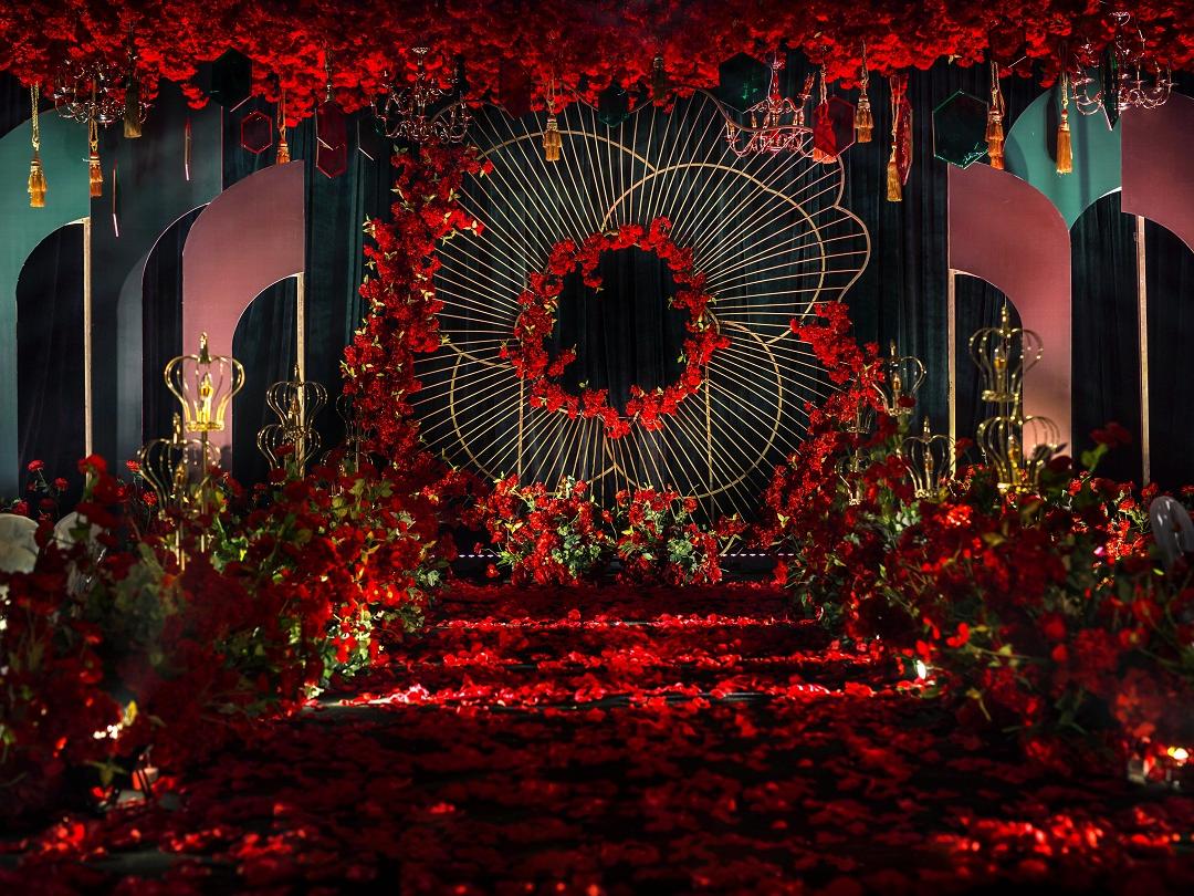 2020年主打红色系浪漫婚礼