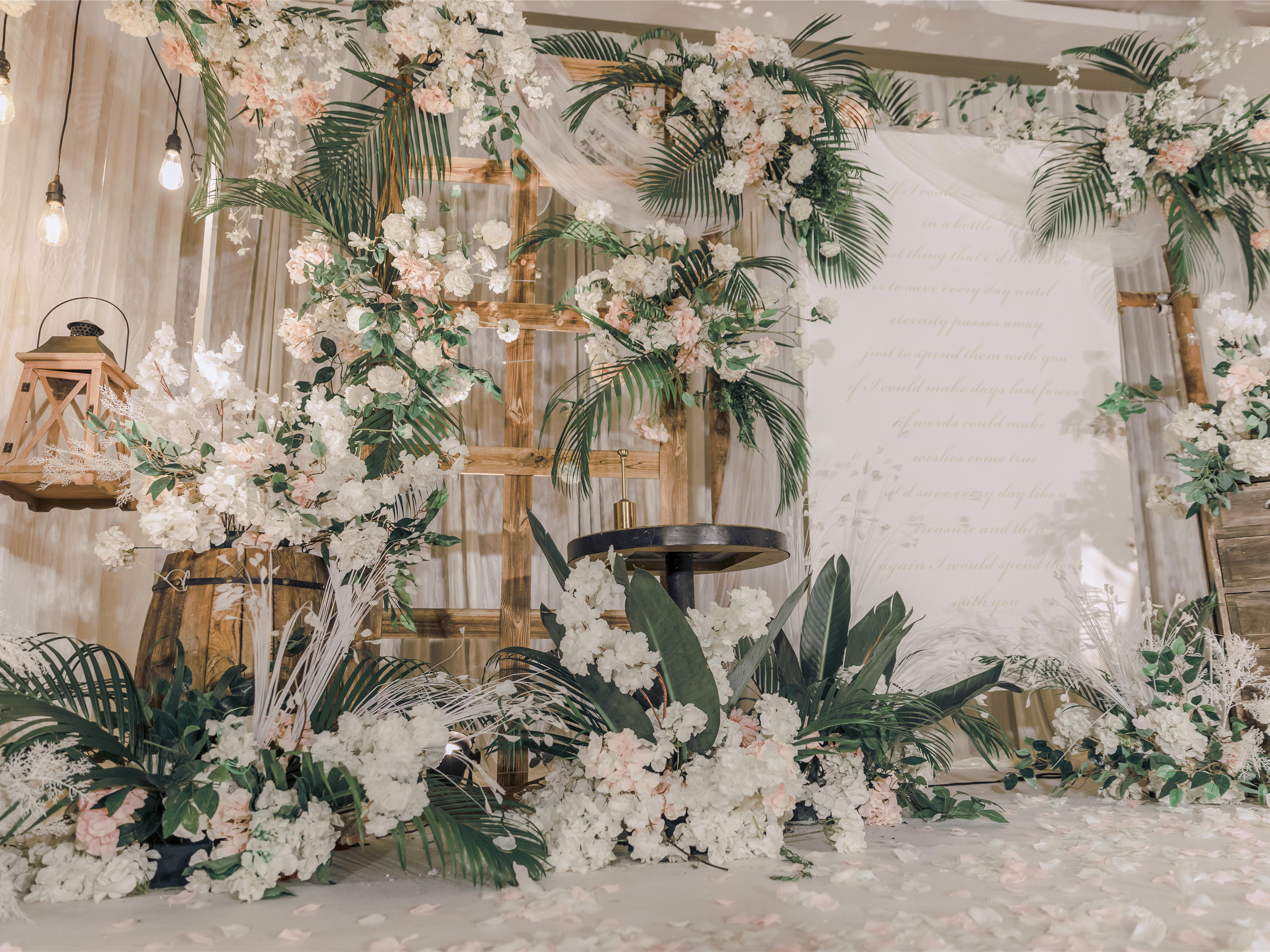 超值团购-小清新森系风格/策划婚礼服务