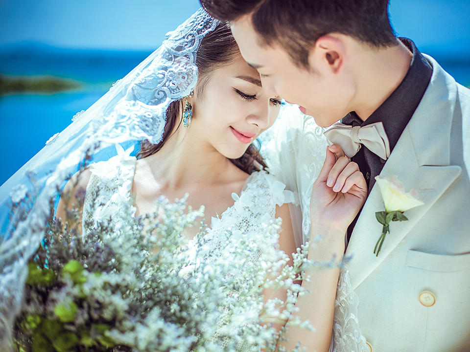 东天的婚纱_洛天依图片婚纱(3)