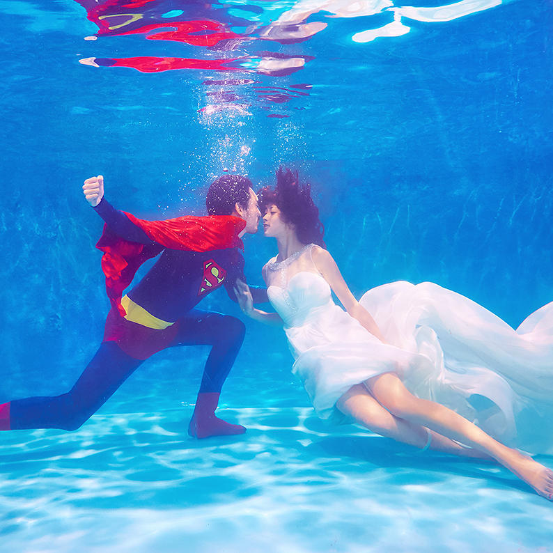 三亚巴黎经典样片【水下的超人】