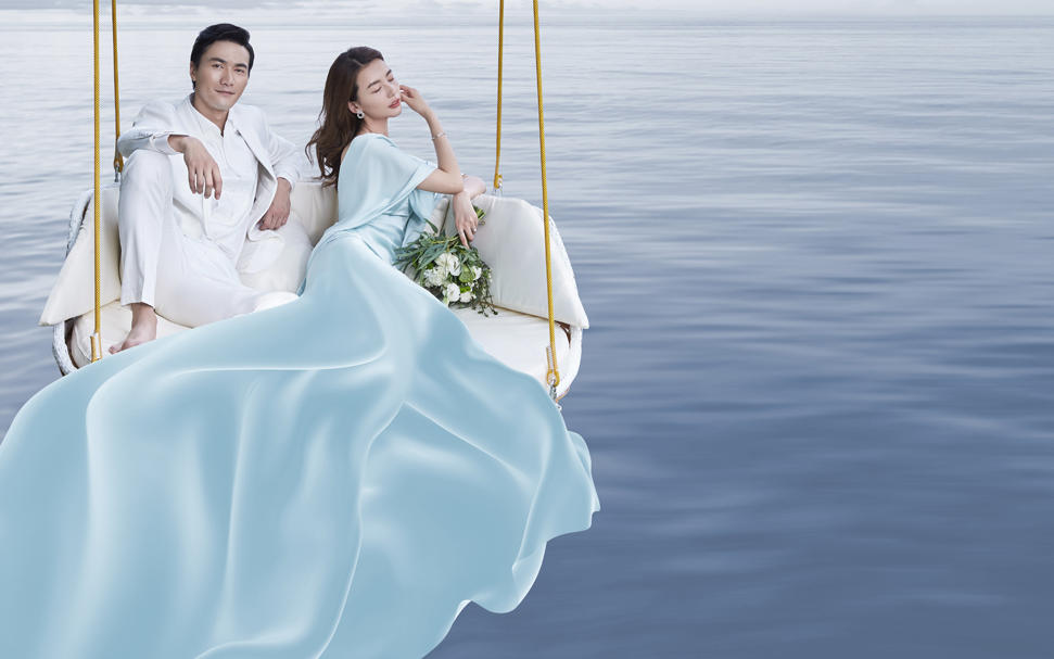 3699元 10套服装+3本相册+16个放大