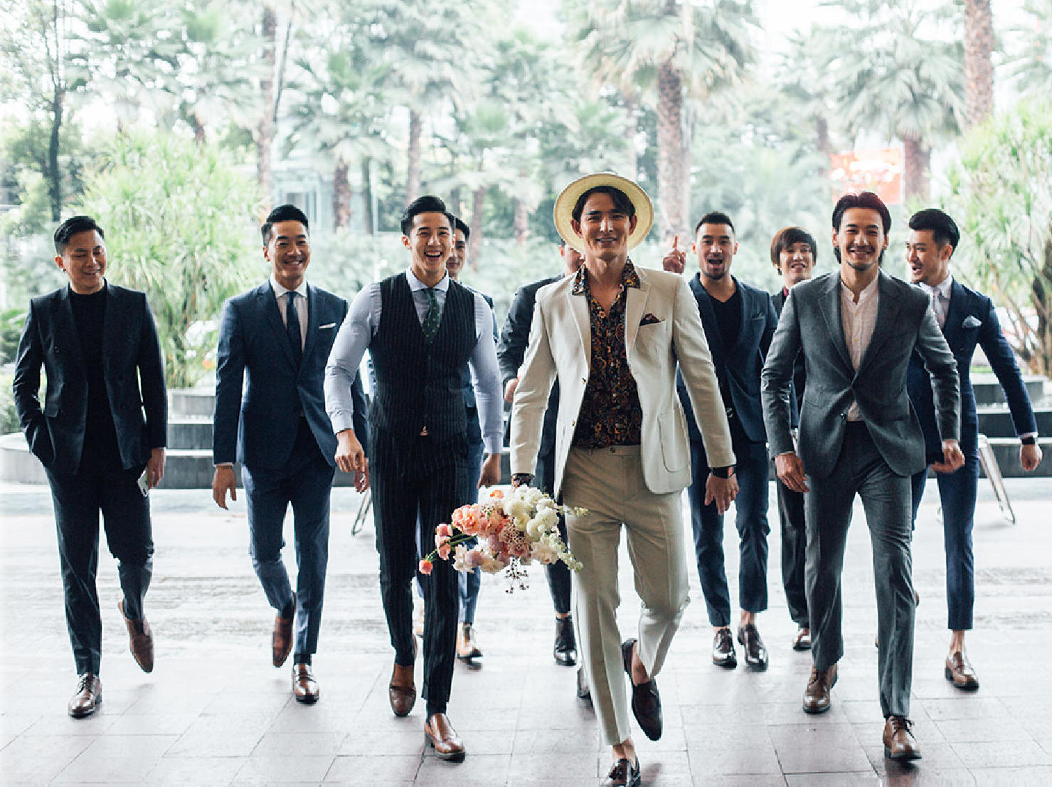 【港定制】新郎服+2伴郎服=880