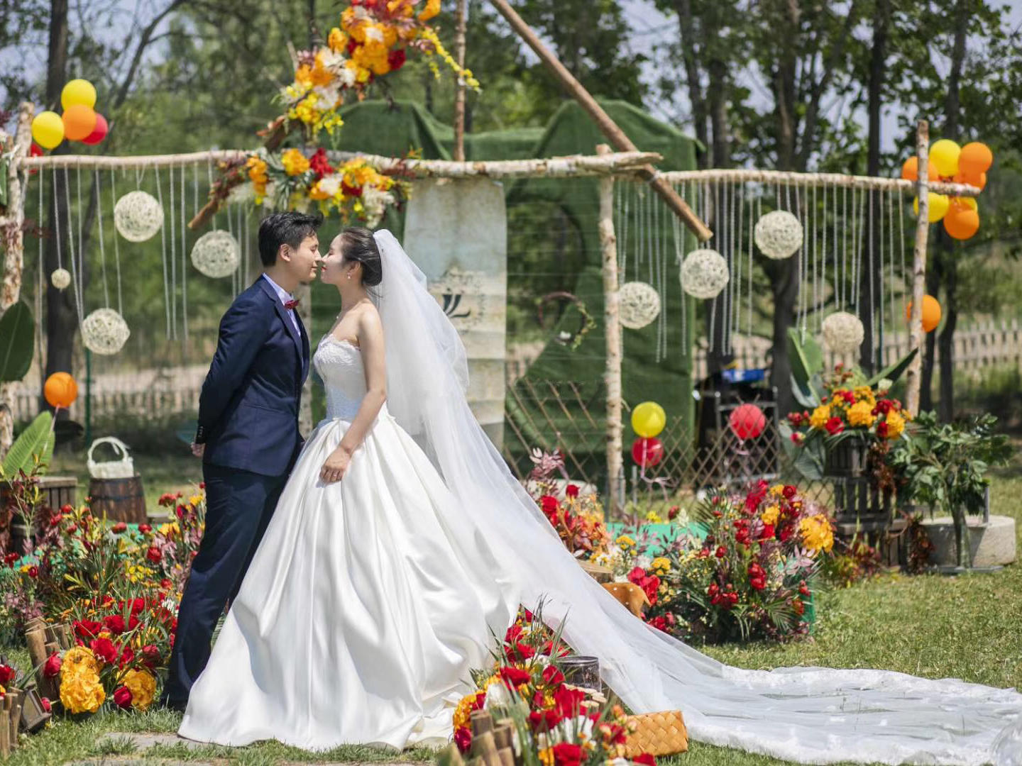 【开业大吉】2022人气推荐婚纱礼服七件套