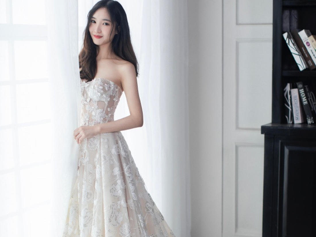 精品甜美系 主婚纱 套餐