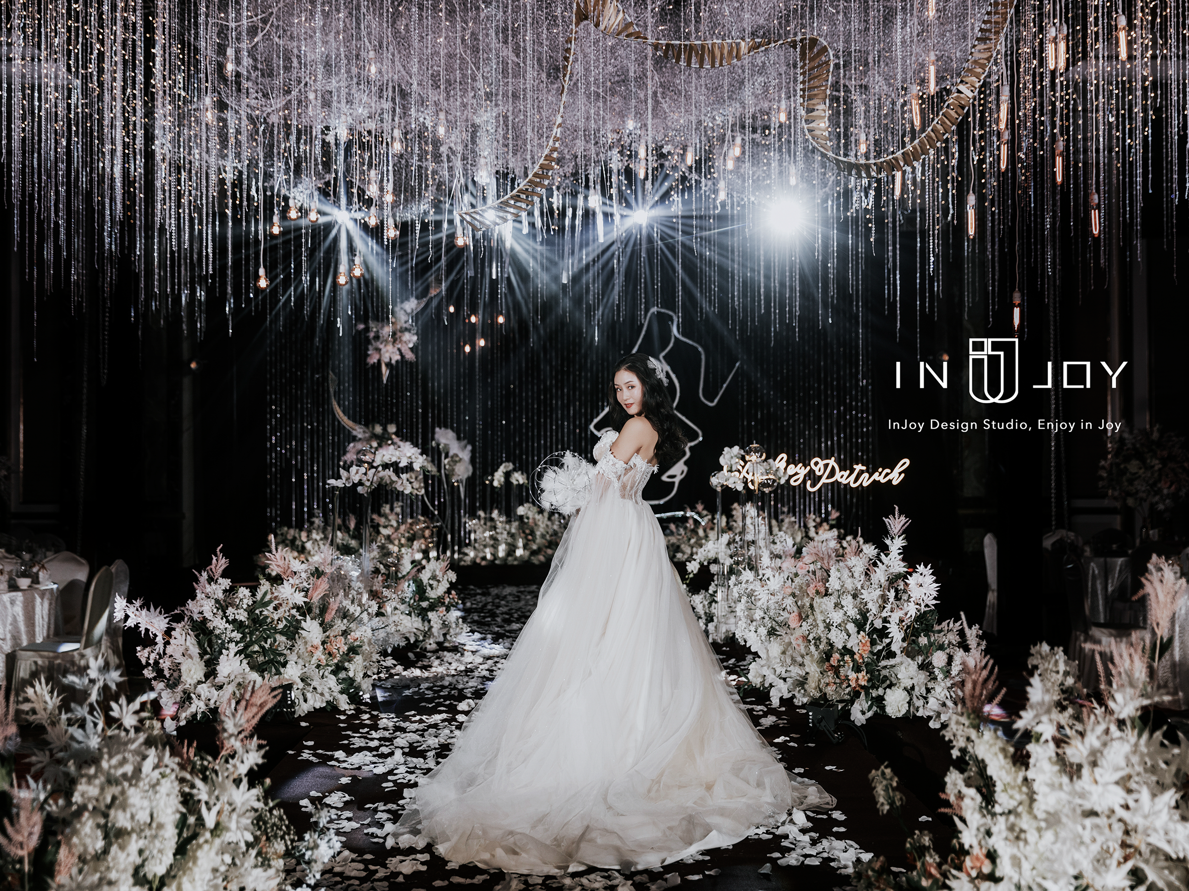 梦幻大气--时光为笺[婚礼策划]