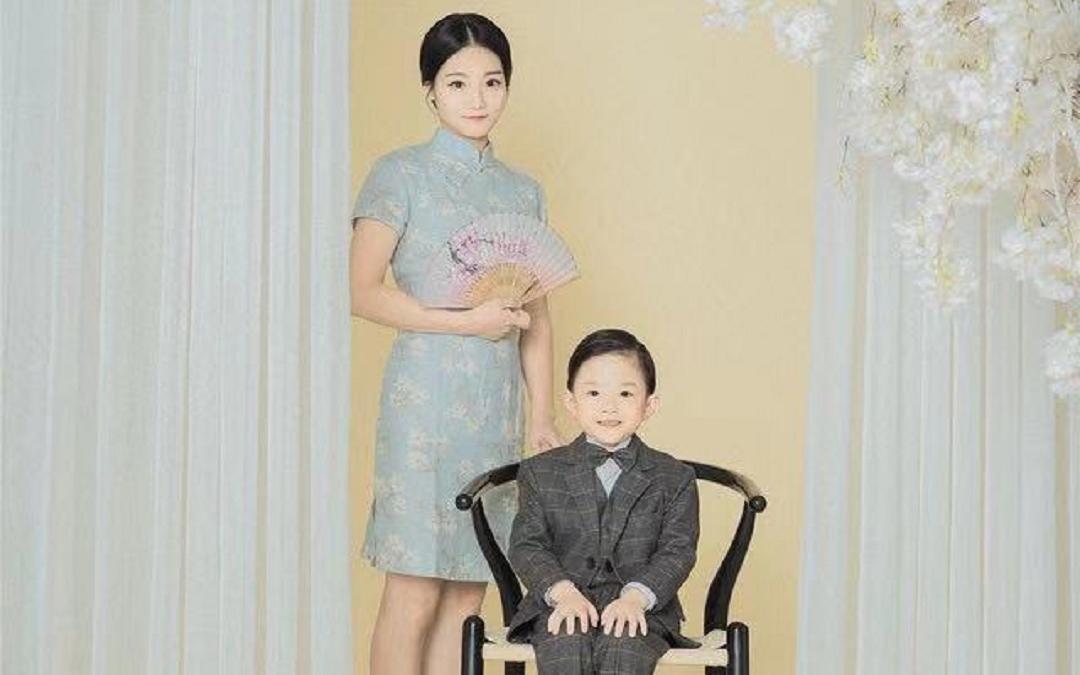 全家福套餐999 底片10張 衣服2套