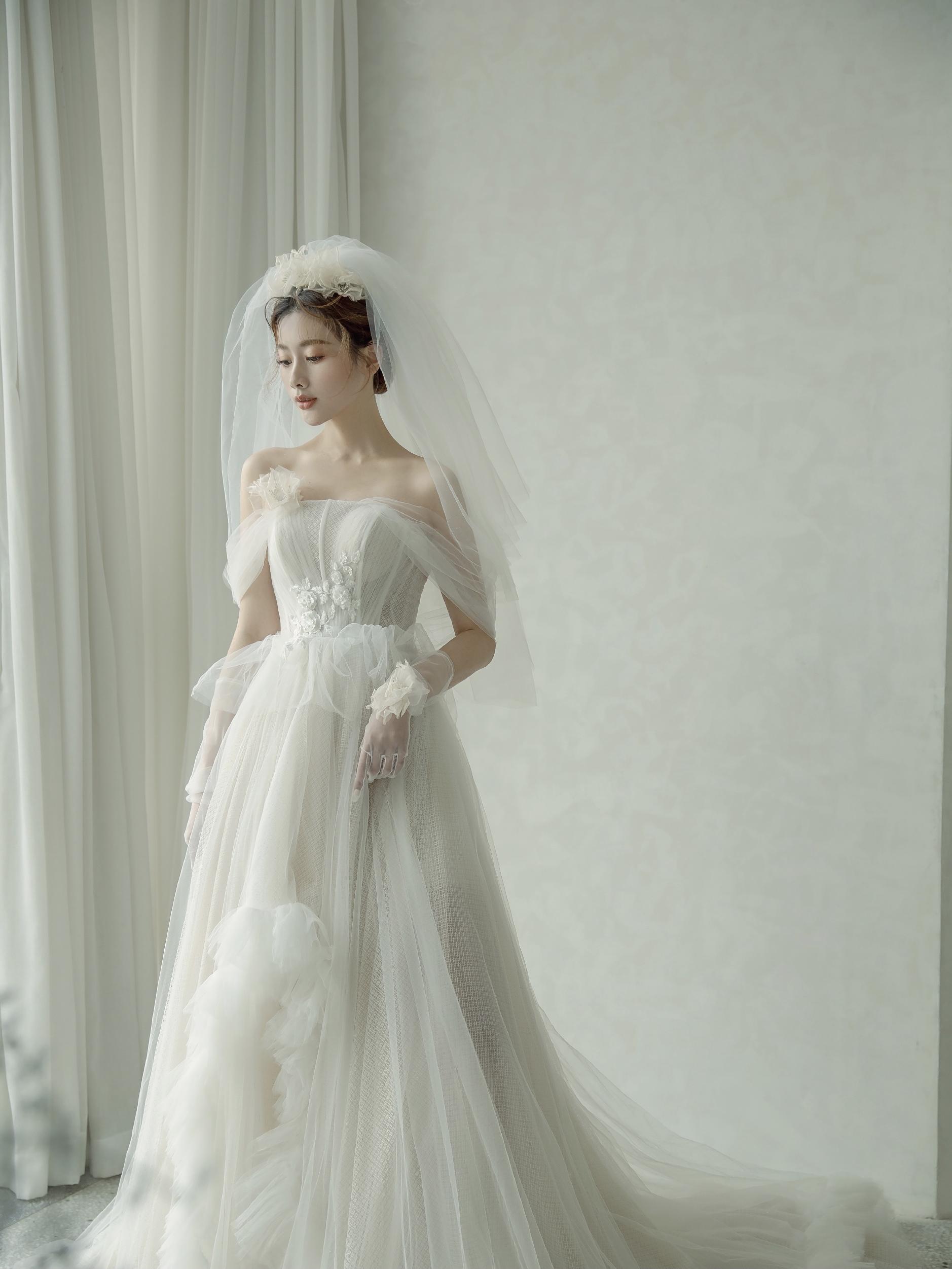 【限时限量】出门+拖尾+秀禾+敬酒+伴娘3980