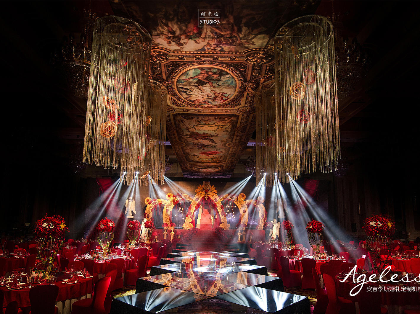 Absolute丨女王范红金色欧式宫廷风