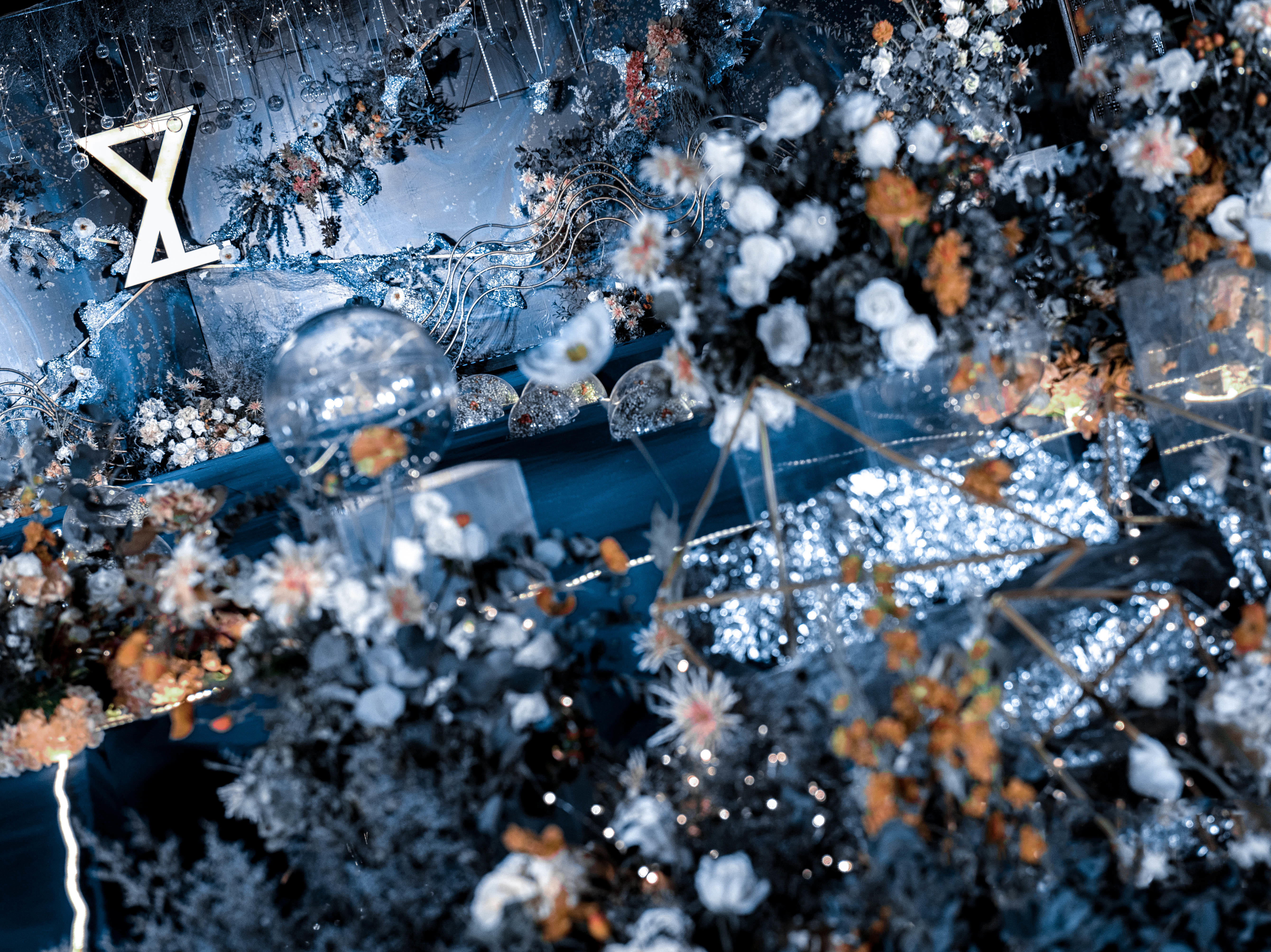 【拾悦婚坊】婚礼纯布置舞台仪式台吊顶  风格色系