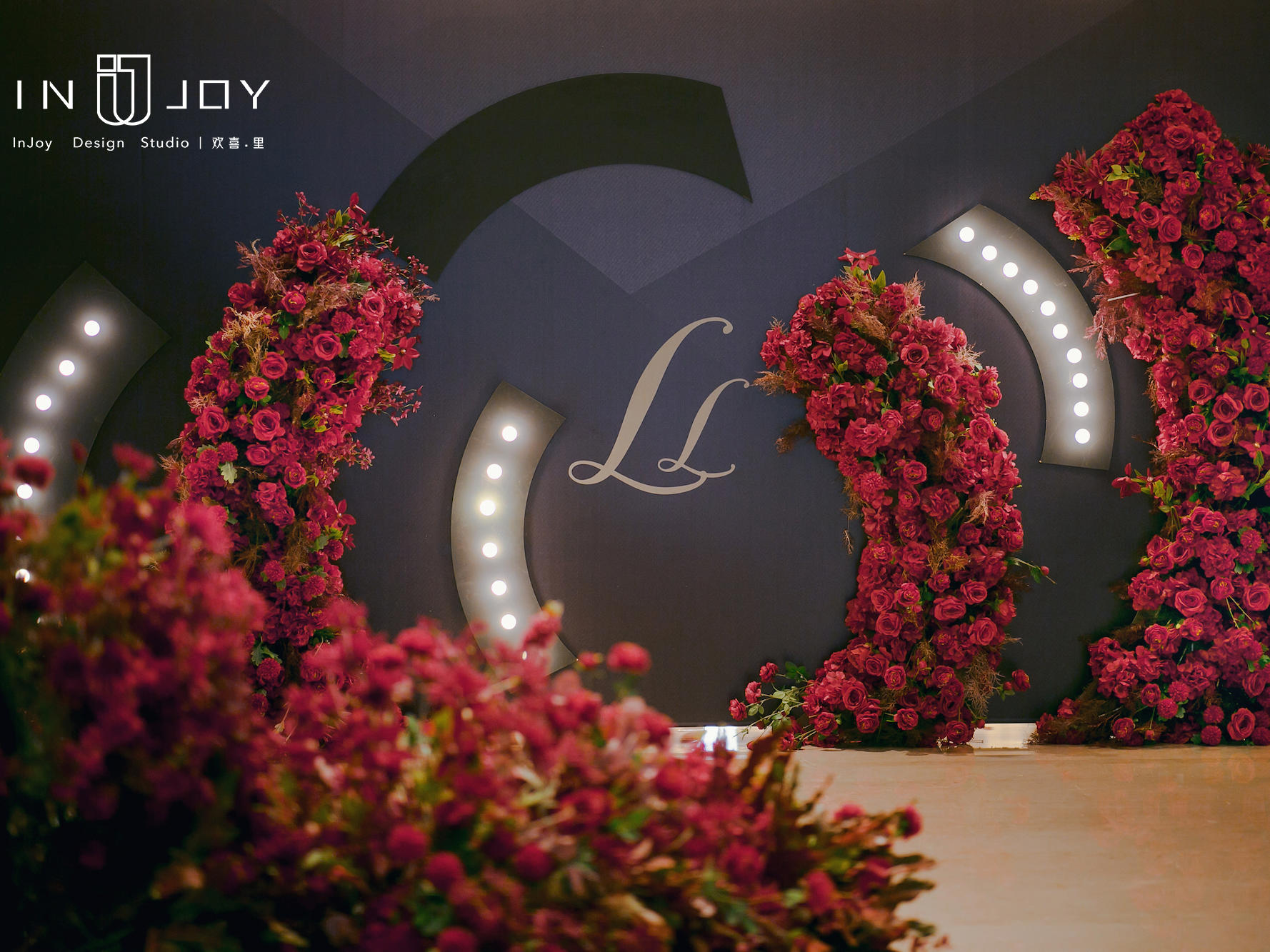 红黑色--拥夜[婚礼策划]