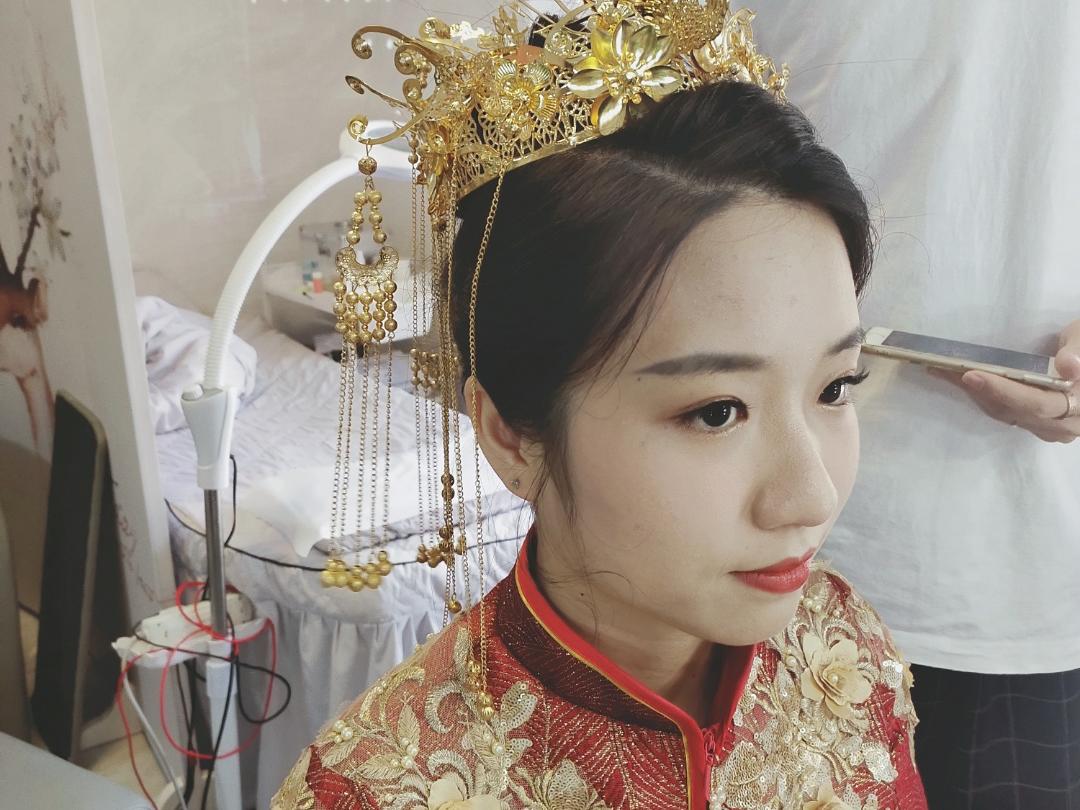 一顾倾城全天跟妆+回门妆（到店）2造唯美大气妆容