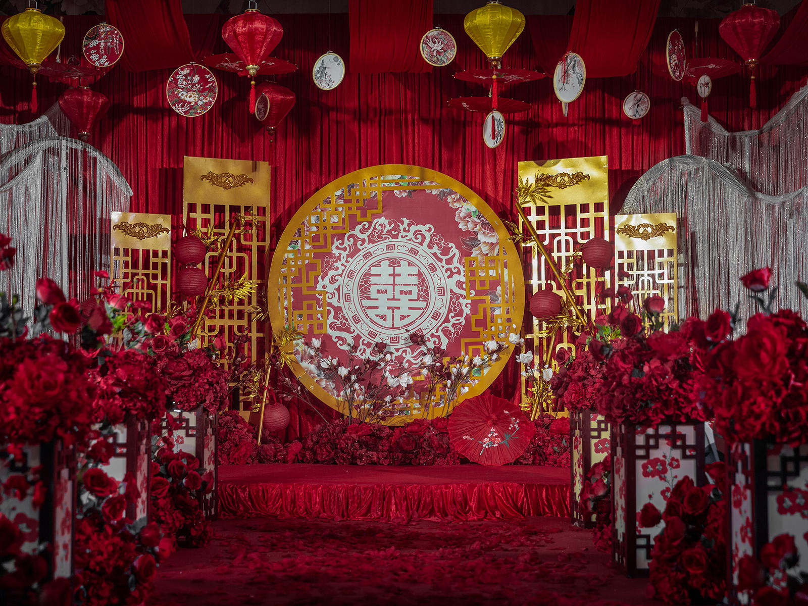 传统中国风，中式，红红火火。