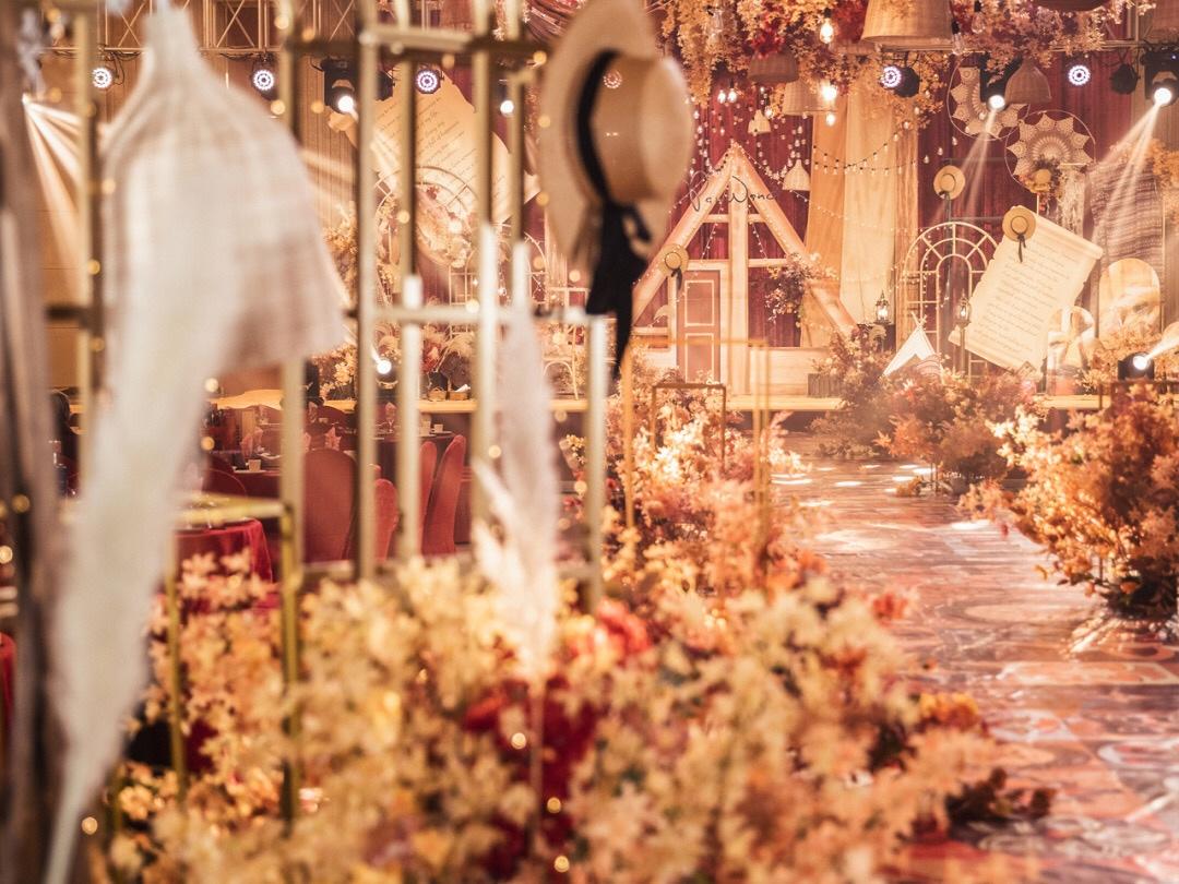 【嘉缘婚礼】限时抢购|一价全包+千元甜品台