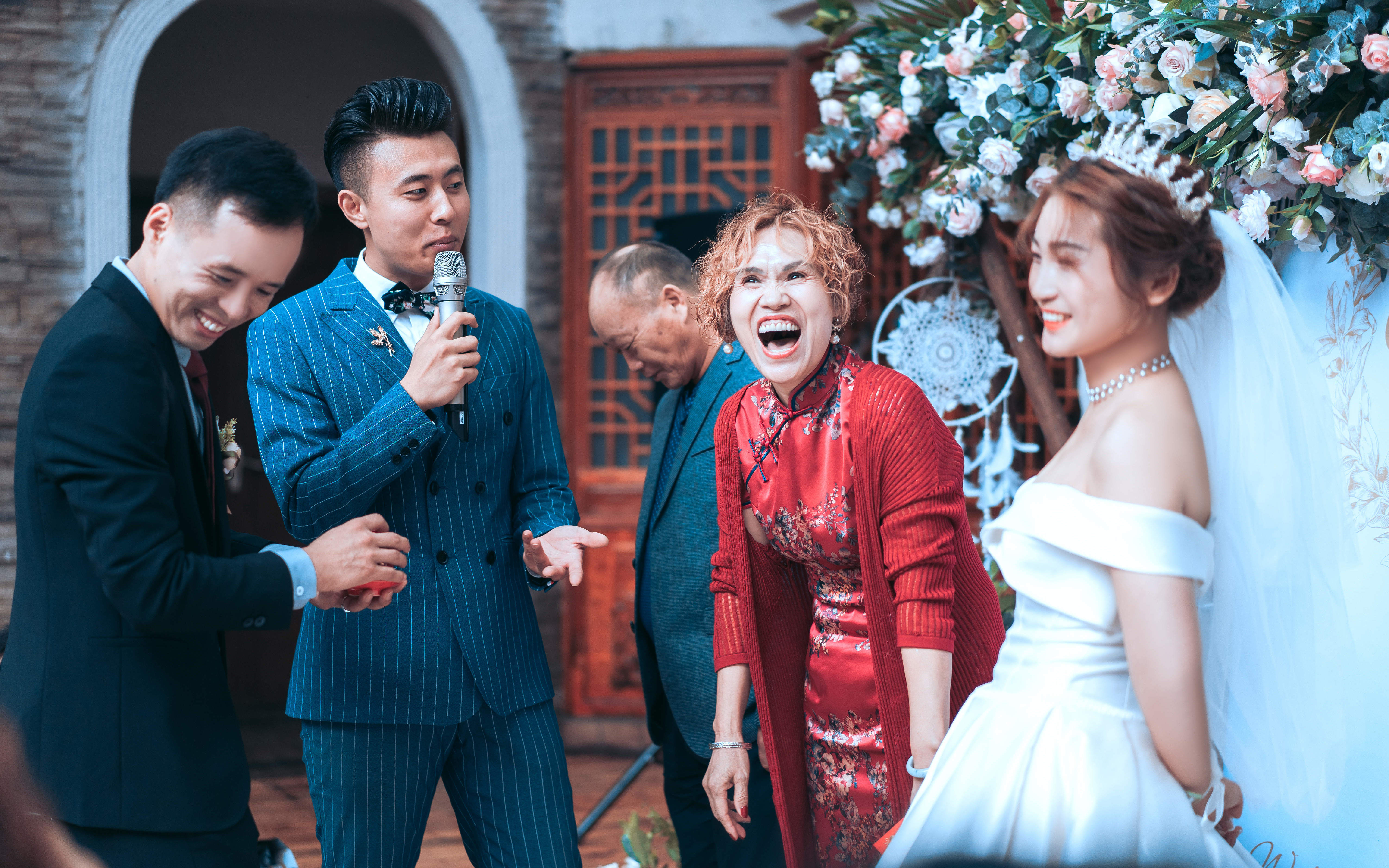 户外婚礼主持+幽默风格+流程策划+督导+音乐执行