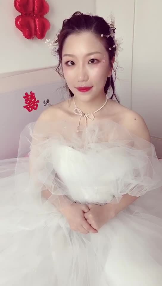 信阳市区女神必选早上门化妆