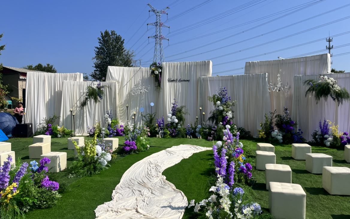 菜地边的婚礼，自然与浪漫交织的仪式感