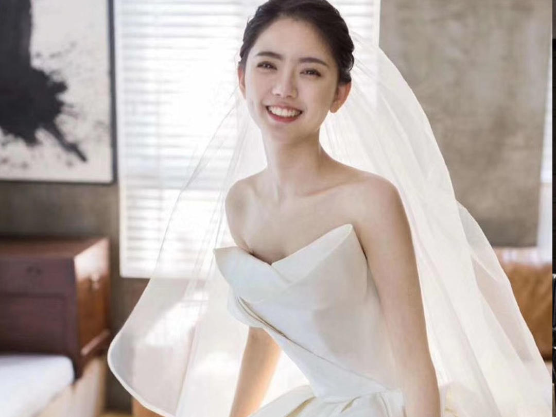 Seven号婚纱礼服 甄选婚纱租赁套餐