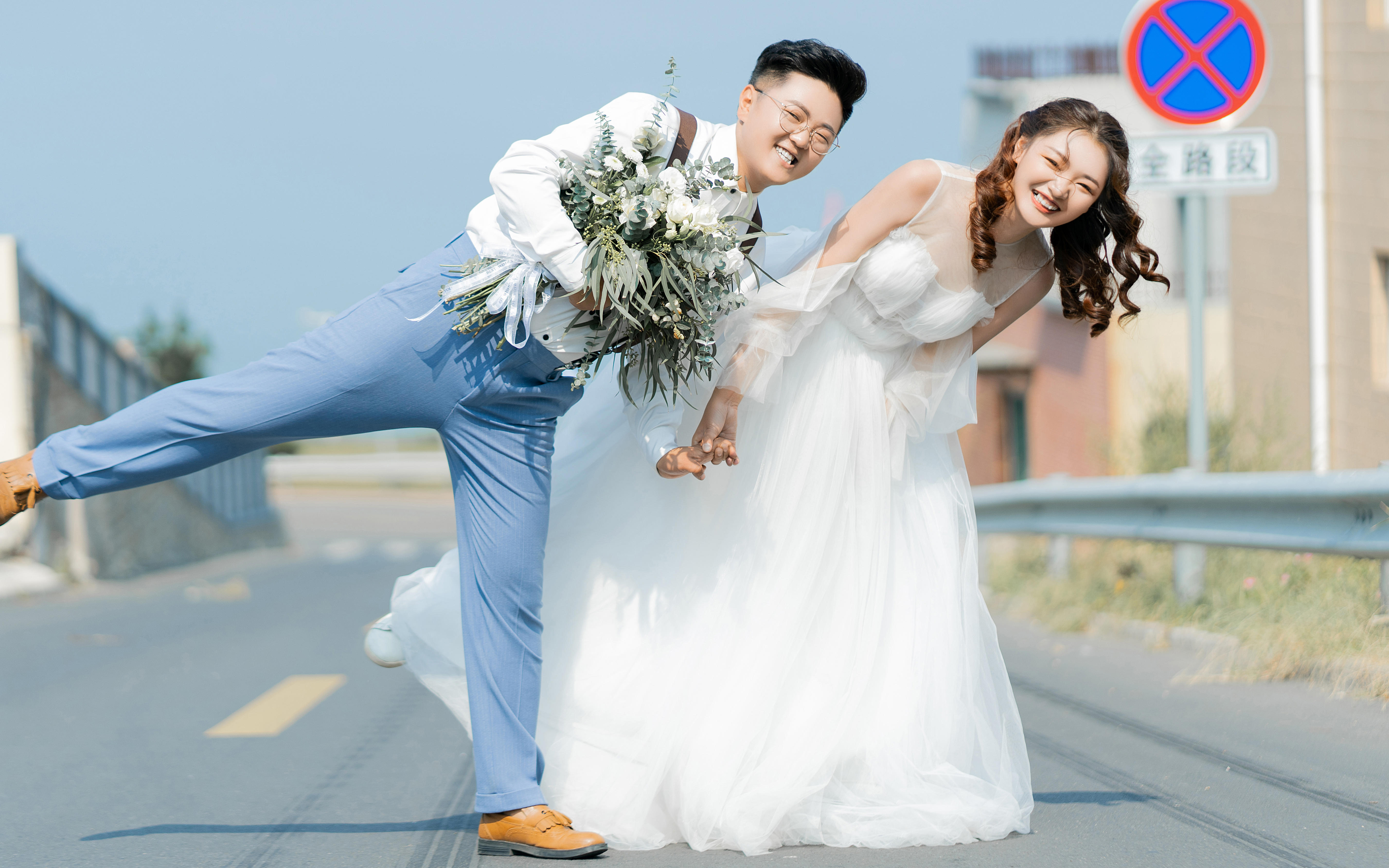 威海菲林印象摄影工作室-婚纱照套餐