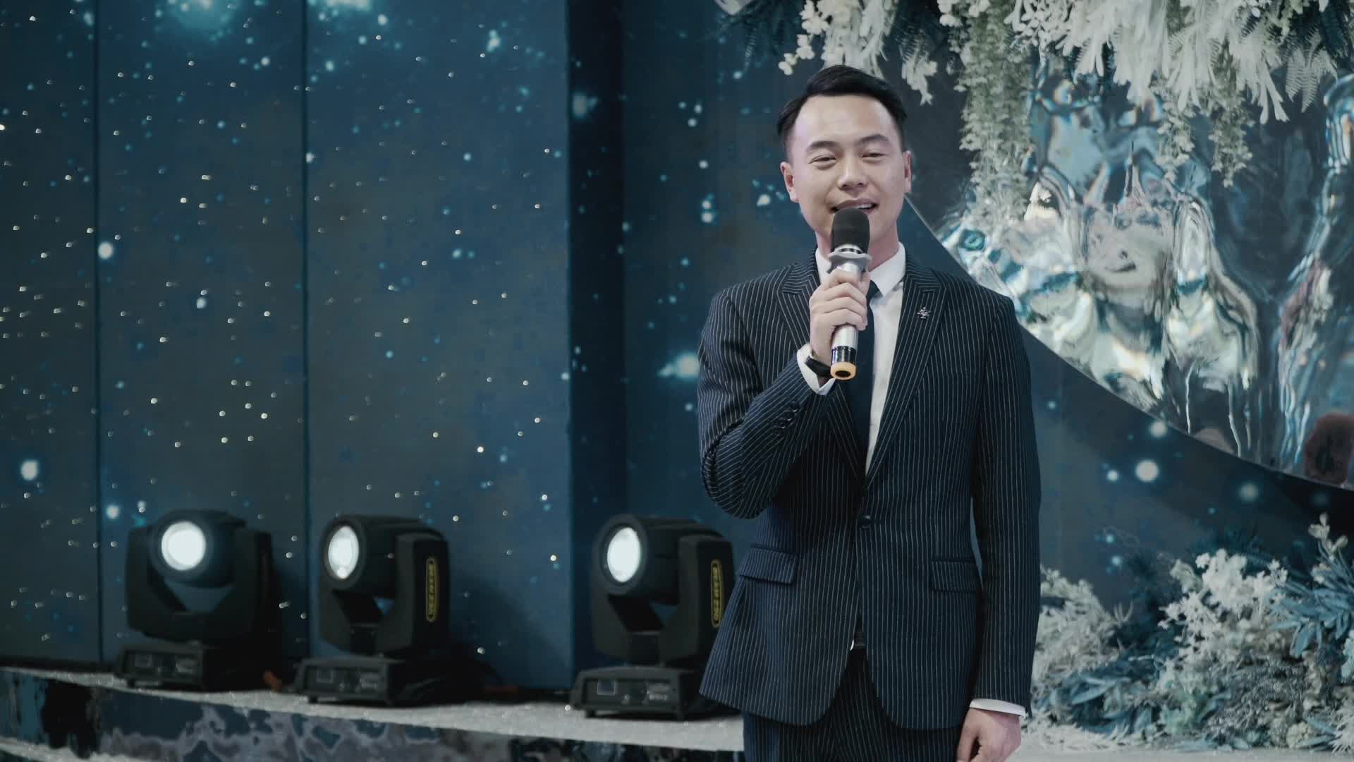 延兵主持的婚礼——蛮舒服