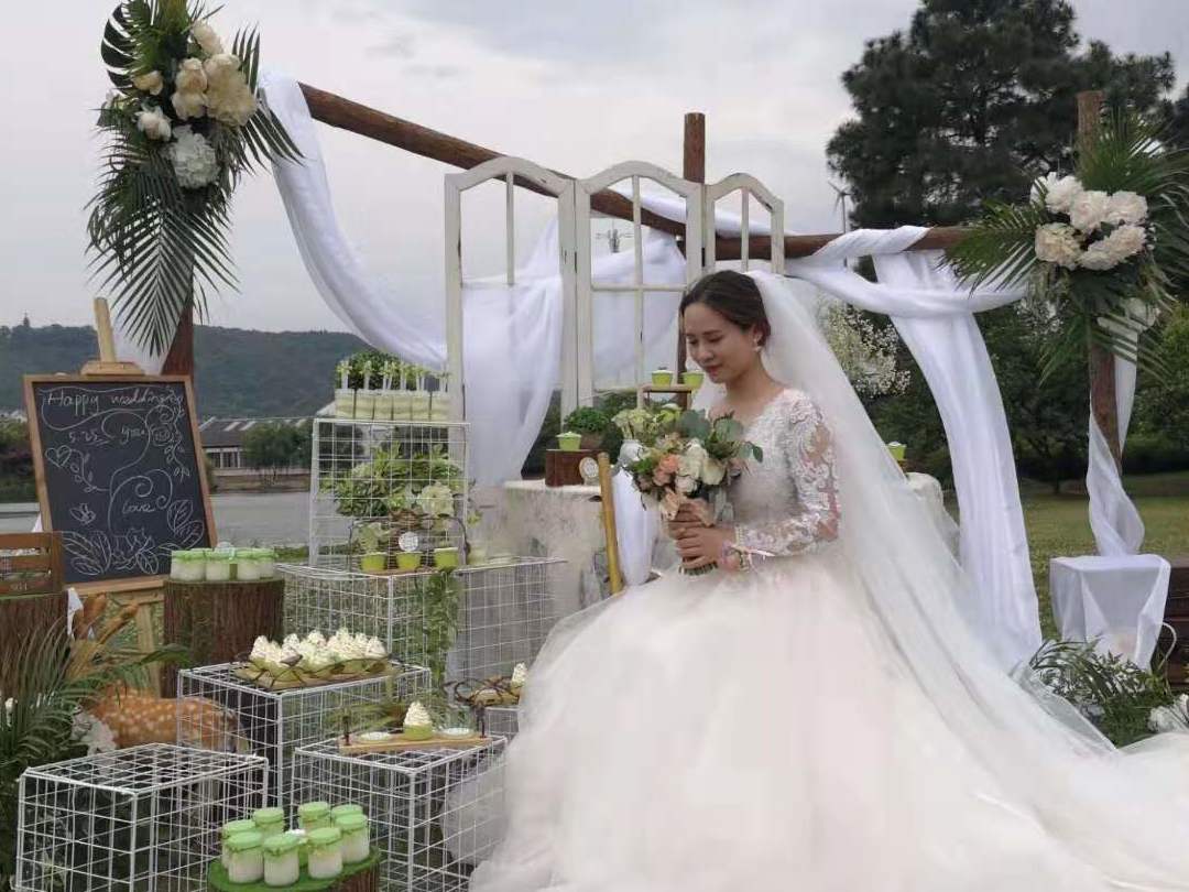 新娘跟妆&首席化妆师+送妈妈妆，伴娘妆