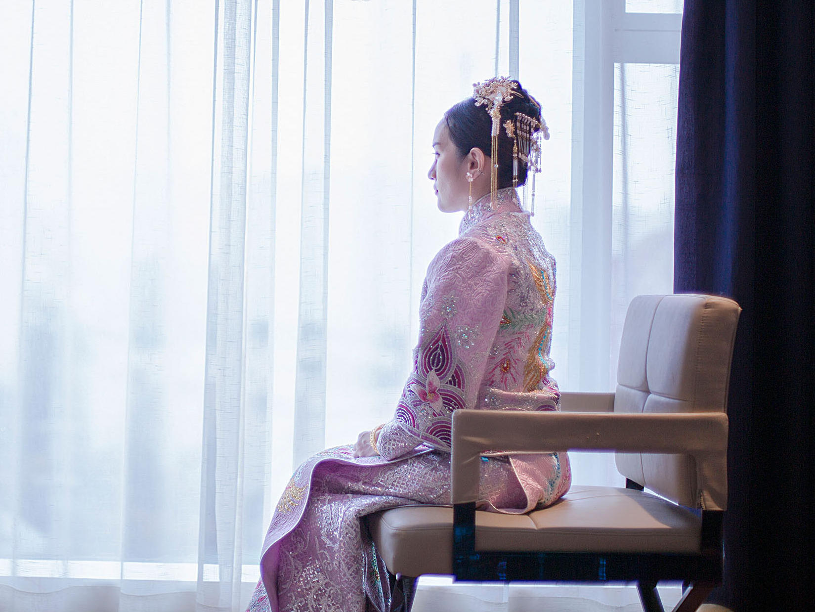 曼蒂婚纱女士秀和服+男士出门中式+伴娘服1件