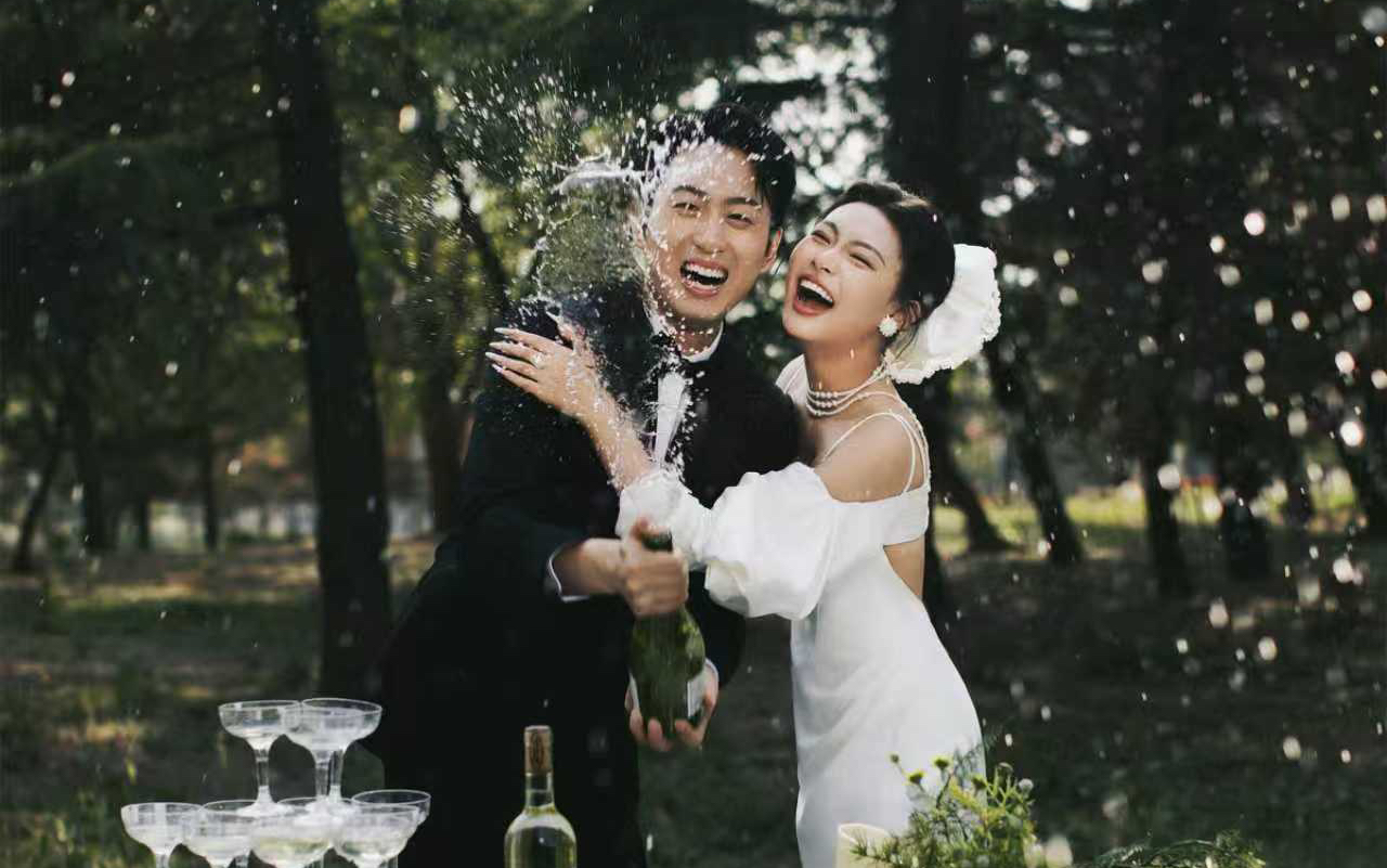 外景户外婚礼婚纱照