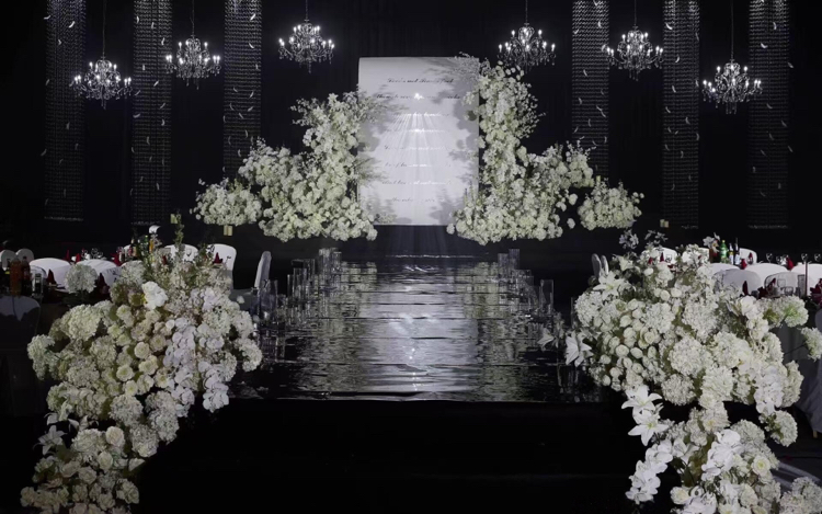 云墨嘉礼策划经典黑白系韩式婚礼