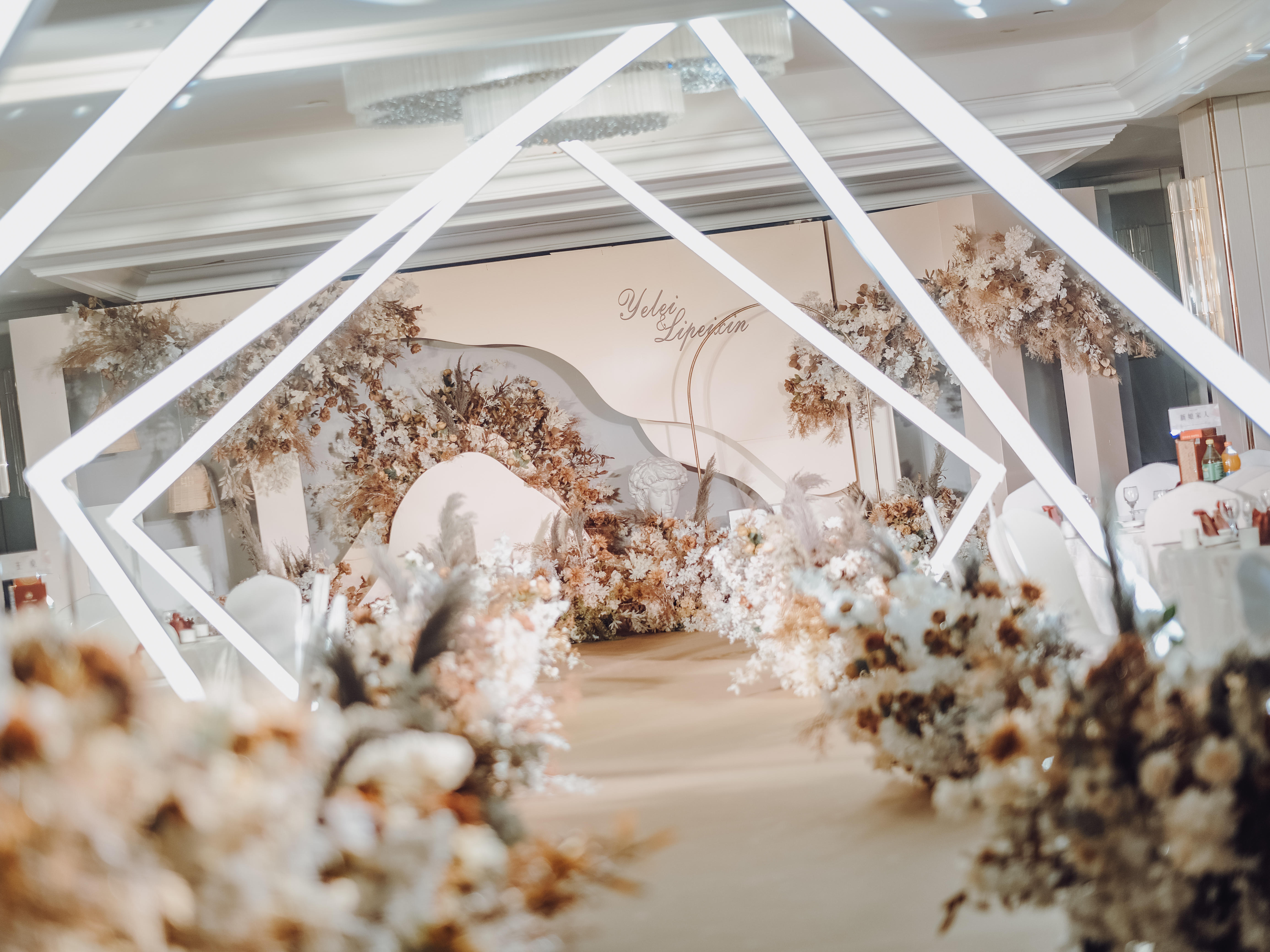 【拾光婚礼】—『四大金刚+婚礼布置』