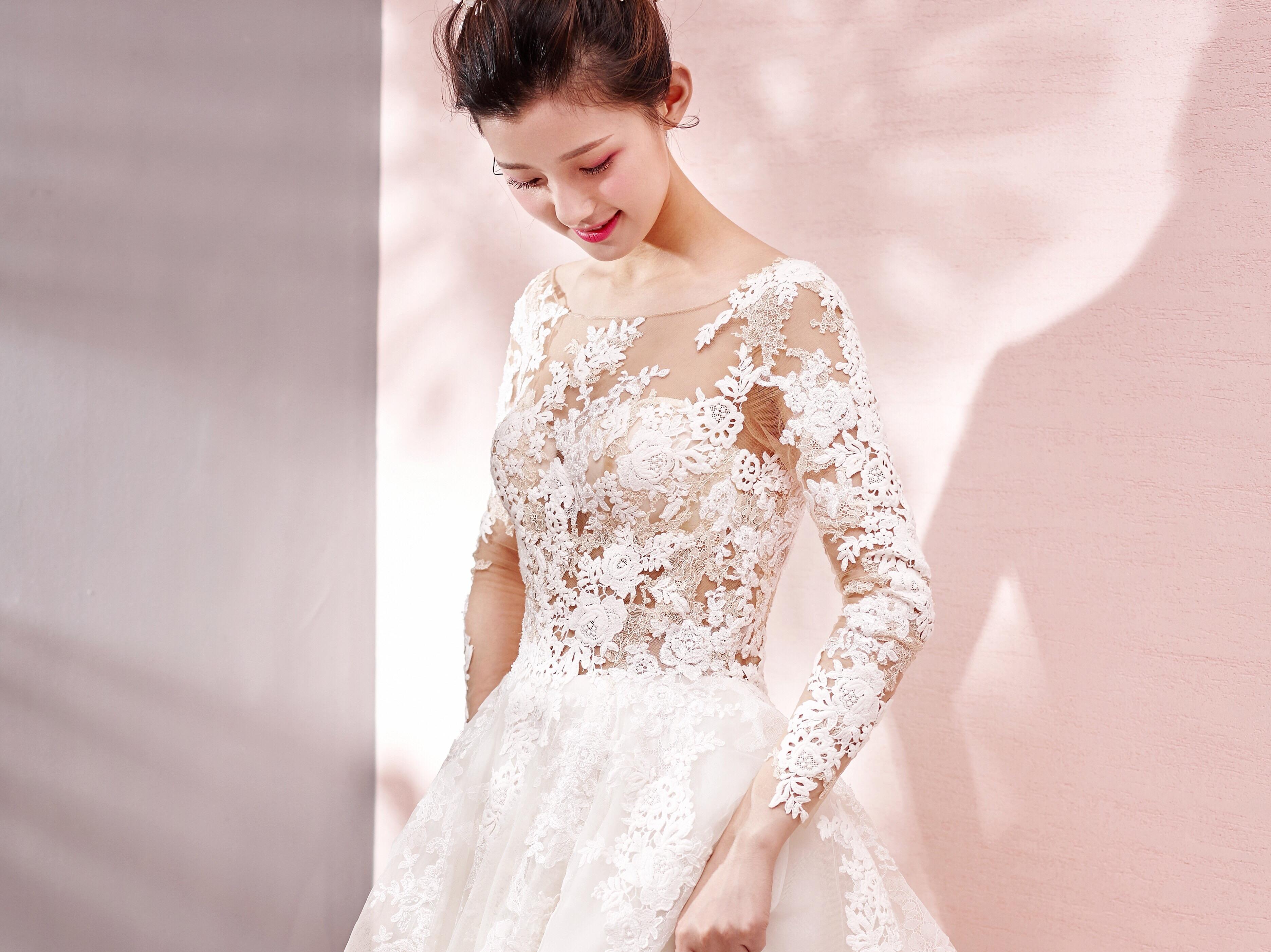 WILL高定婚纱 浪漫一字肩奢华大拖尾租赁套餐