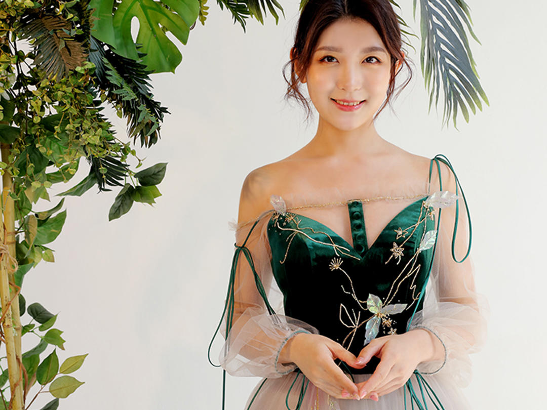 2019嫁日轻奢出门纱+主纱+敬酒服+跟妆套系