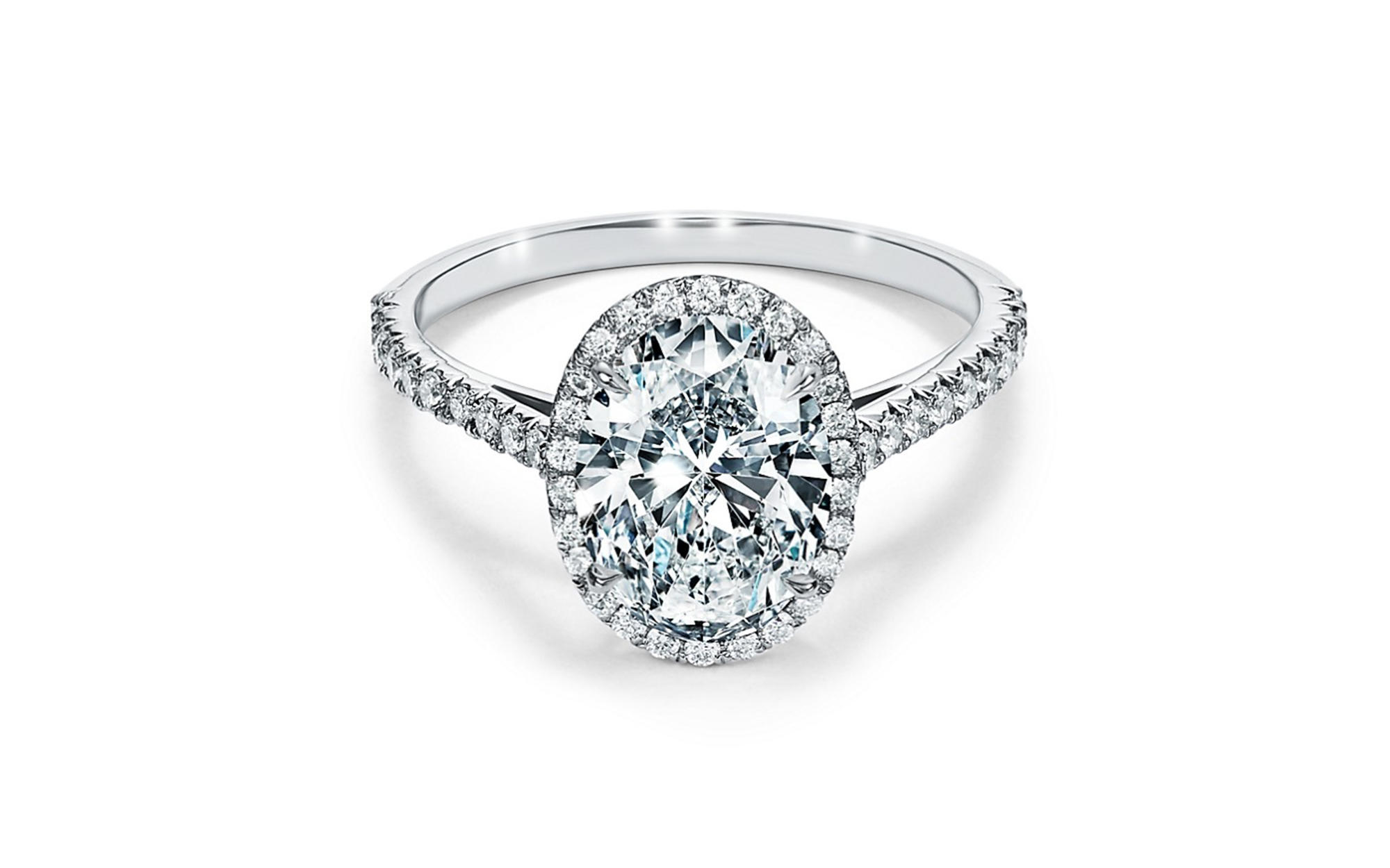 FASCINE 1克拉椭圆形围镶豪华求婚钻戒