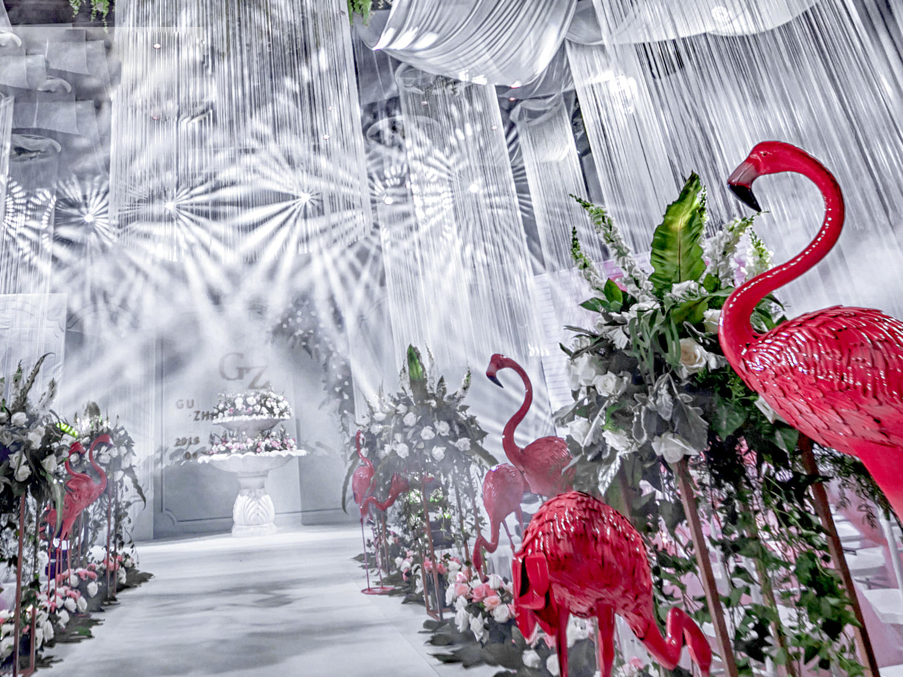 五环酒店清新唯美全鲜花会场