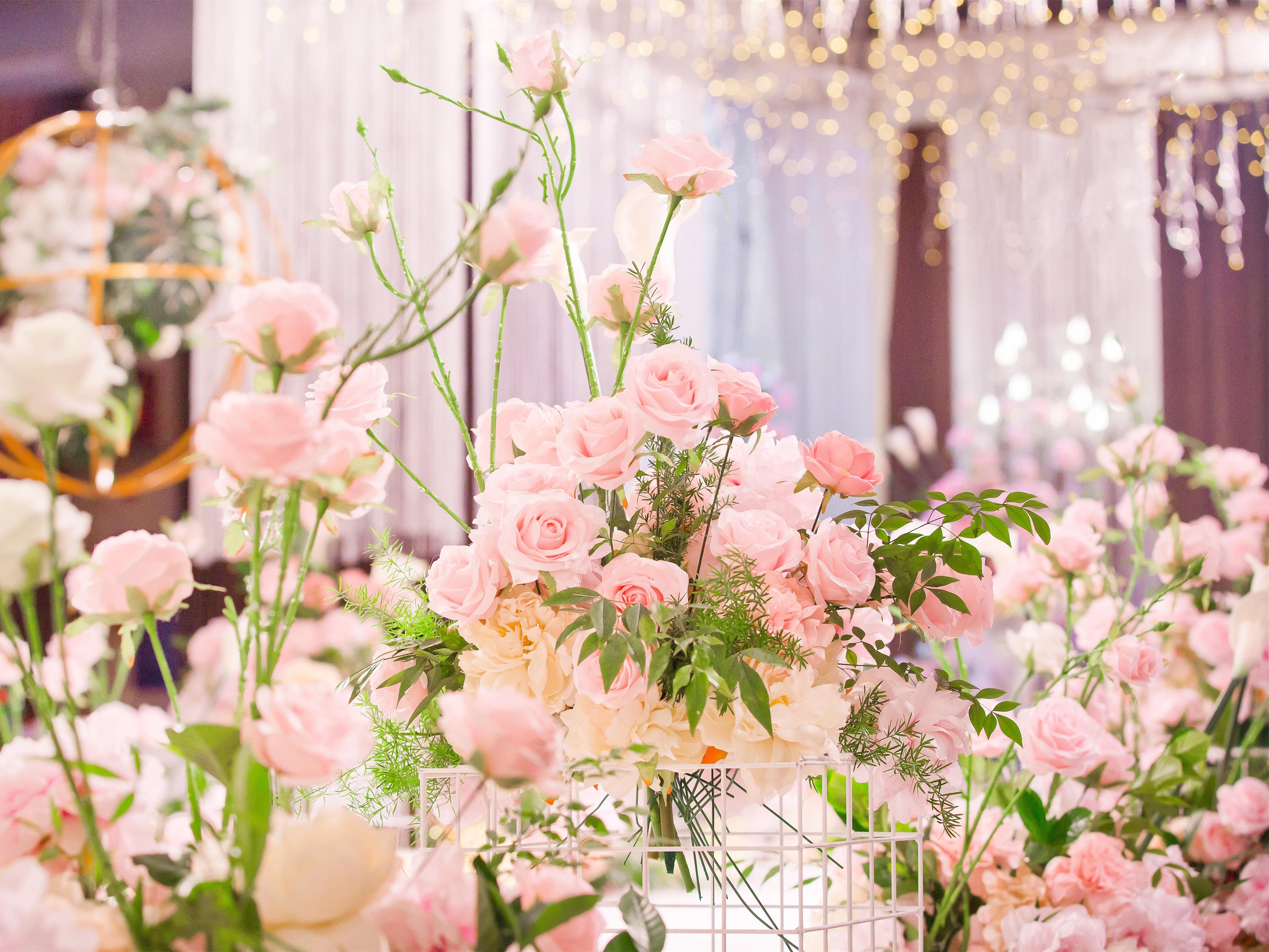 小成本粉色少女心主题婚礼