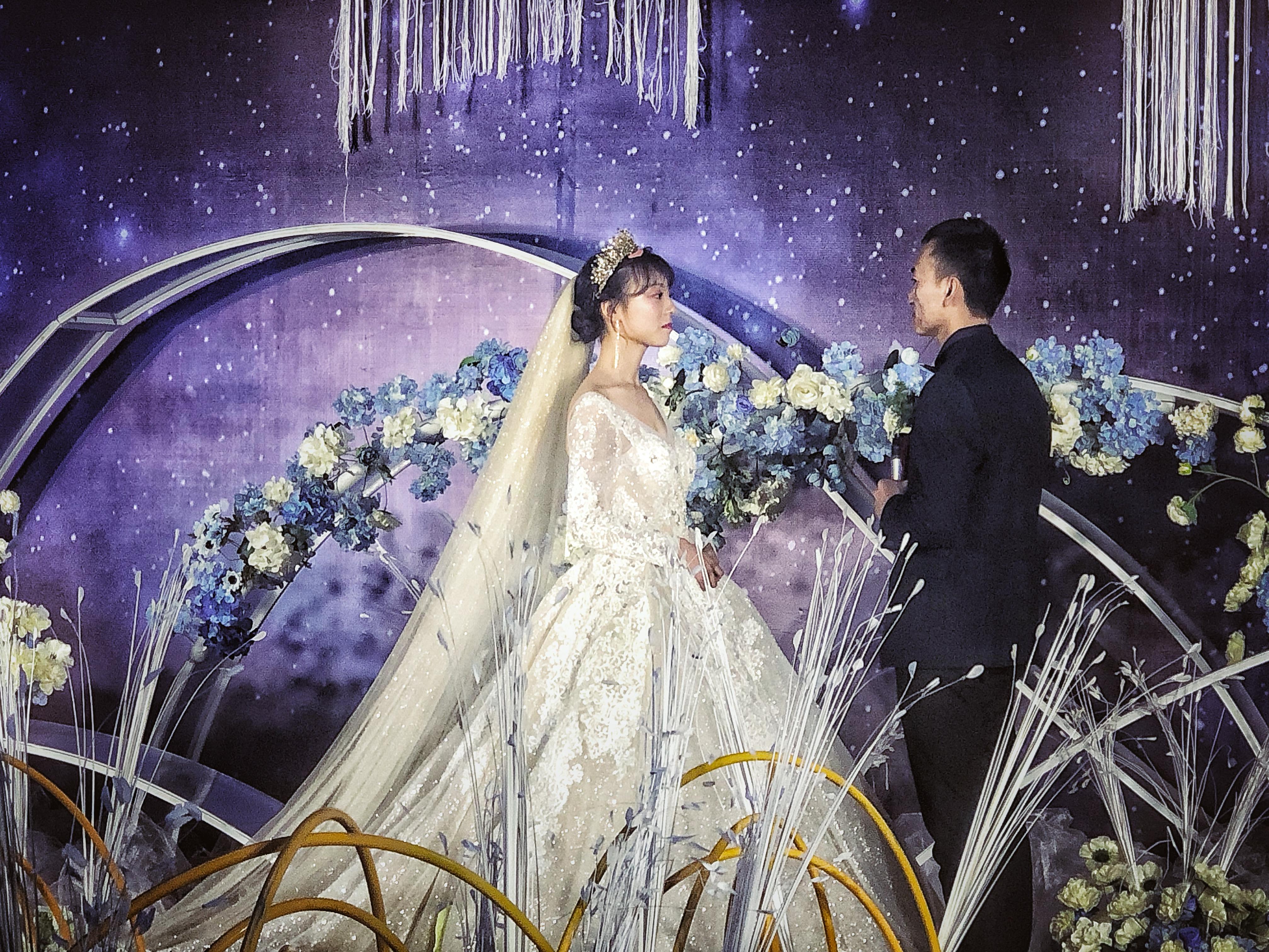 莫名   我就喜欢你  蓝色星空送