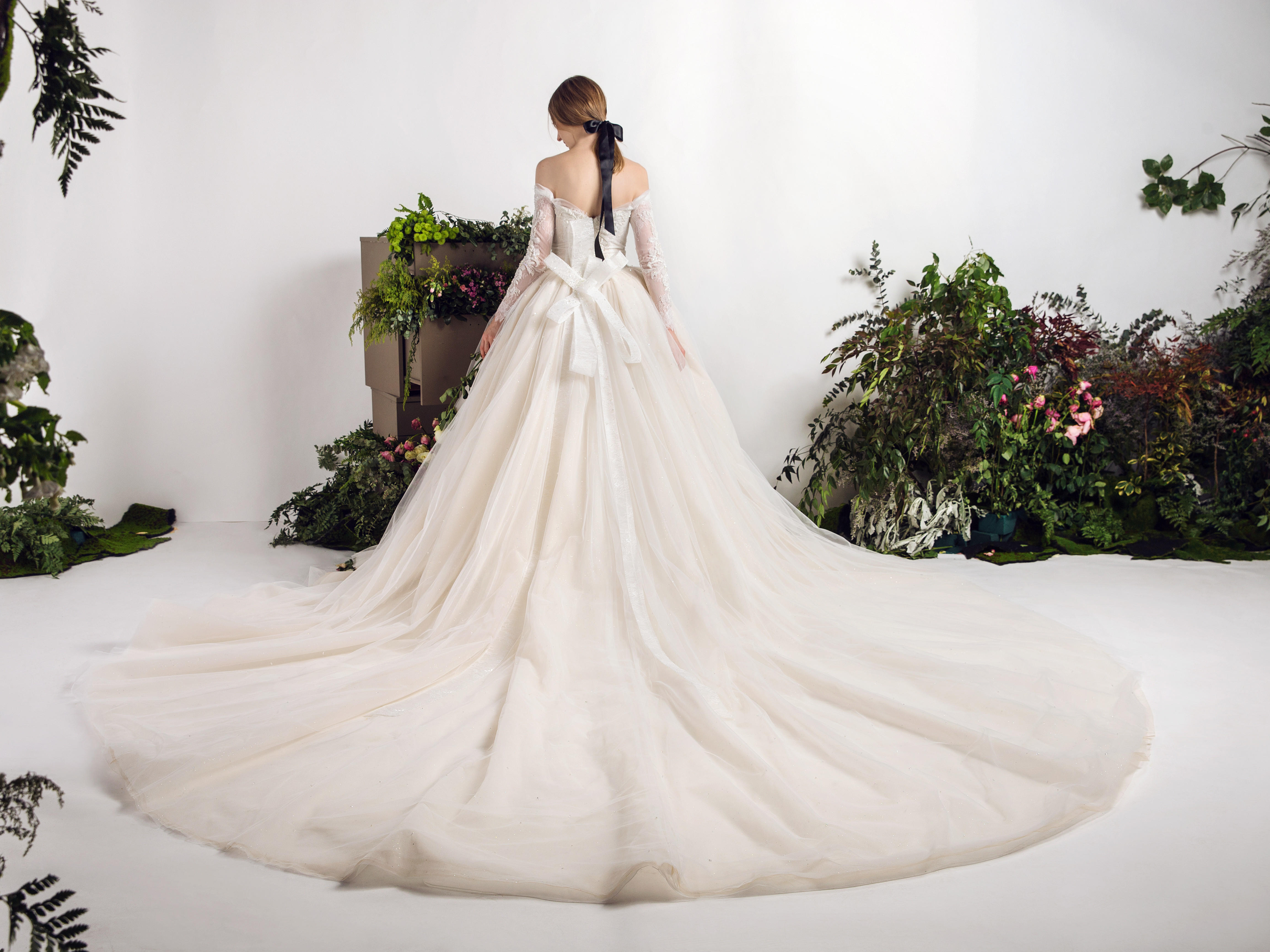 MUSE WEDDING缪斯国际奢侈高定品牌婚纱