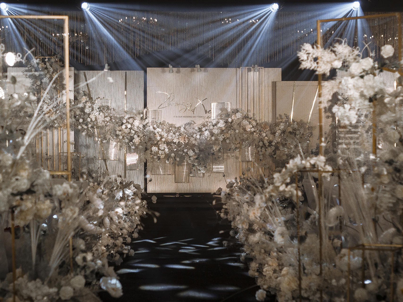 香槟金              主题婚礼套餐