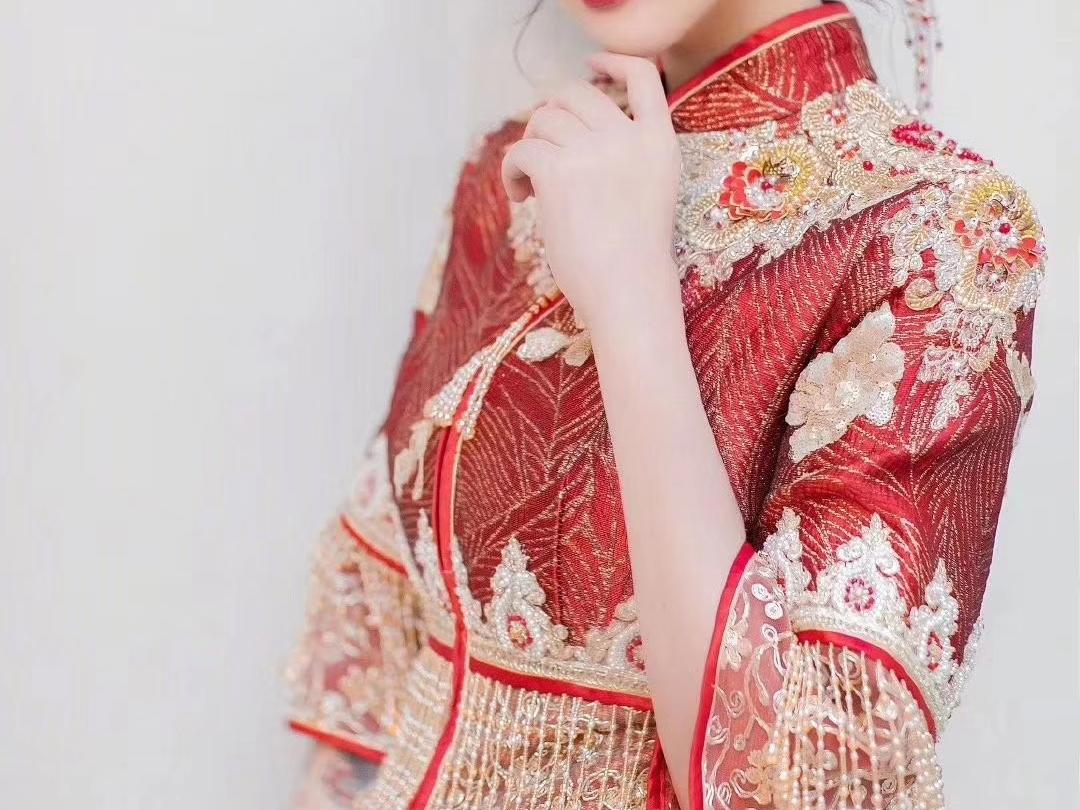 【超值系列】新娘中式嫁衣+新郎中式礼服+伴娘服