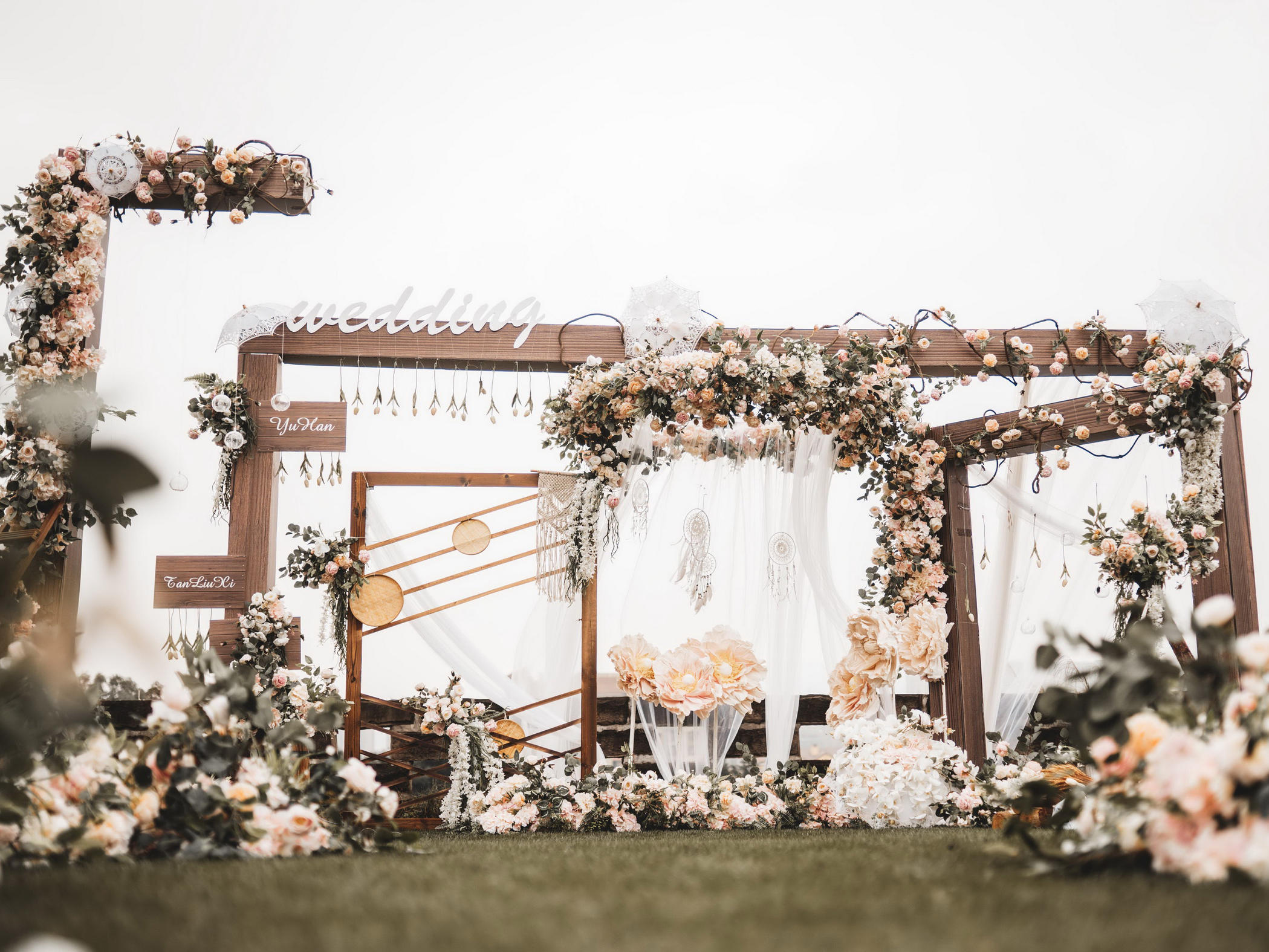 独立花艺团队 为您打造专属户外婚礼