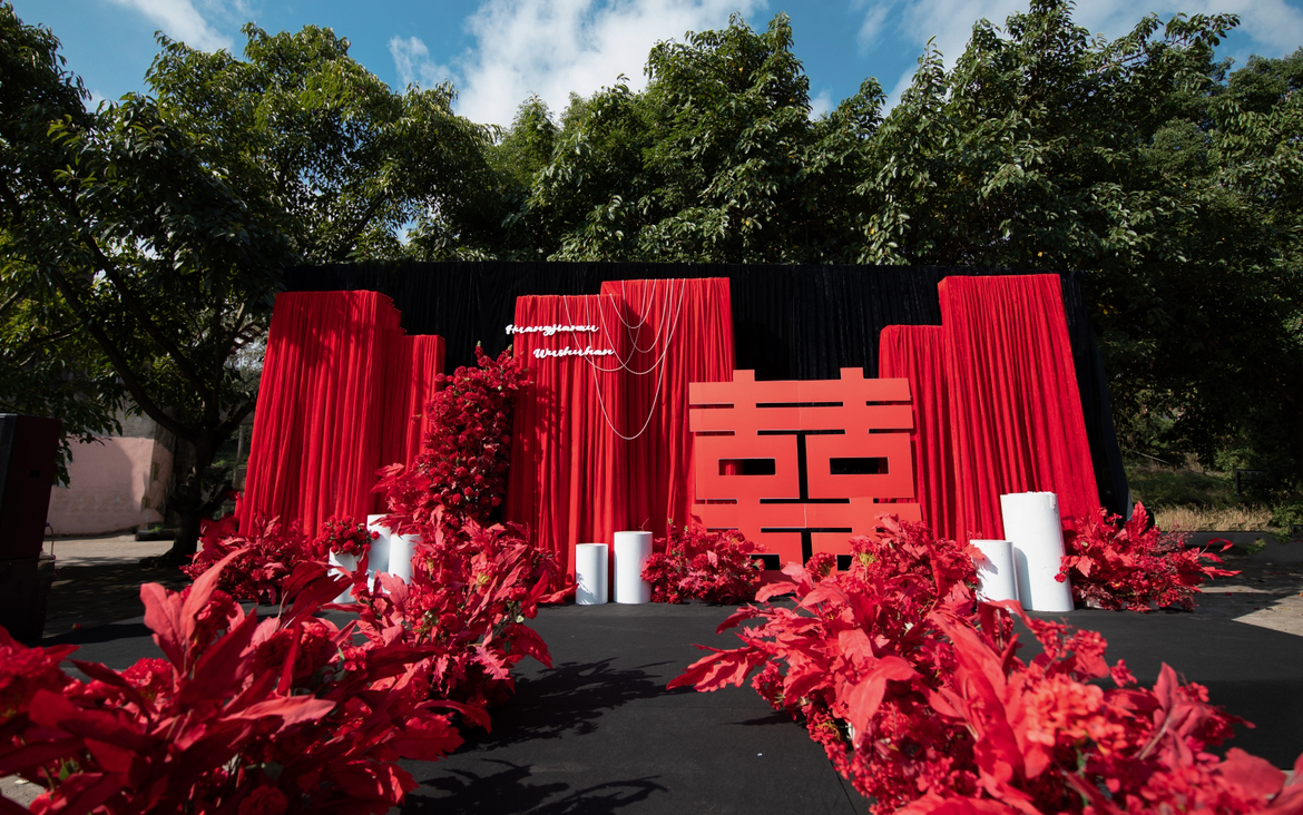紅黑色喜嫁風(fēng)婚禮