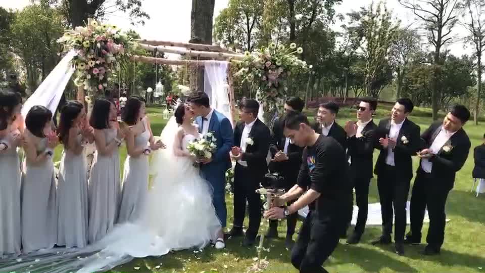 亦蜜*品牌臻选*婚纱五件套