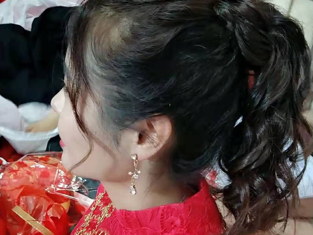  全天新娘跟妆3造型特价880唯美简约送新娘美甲