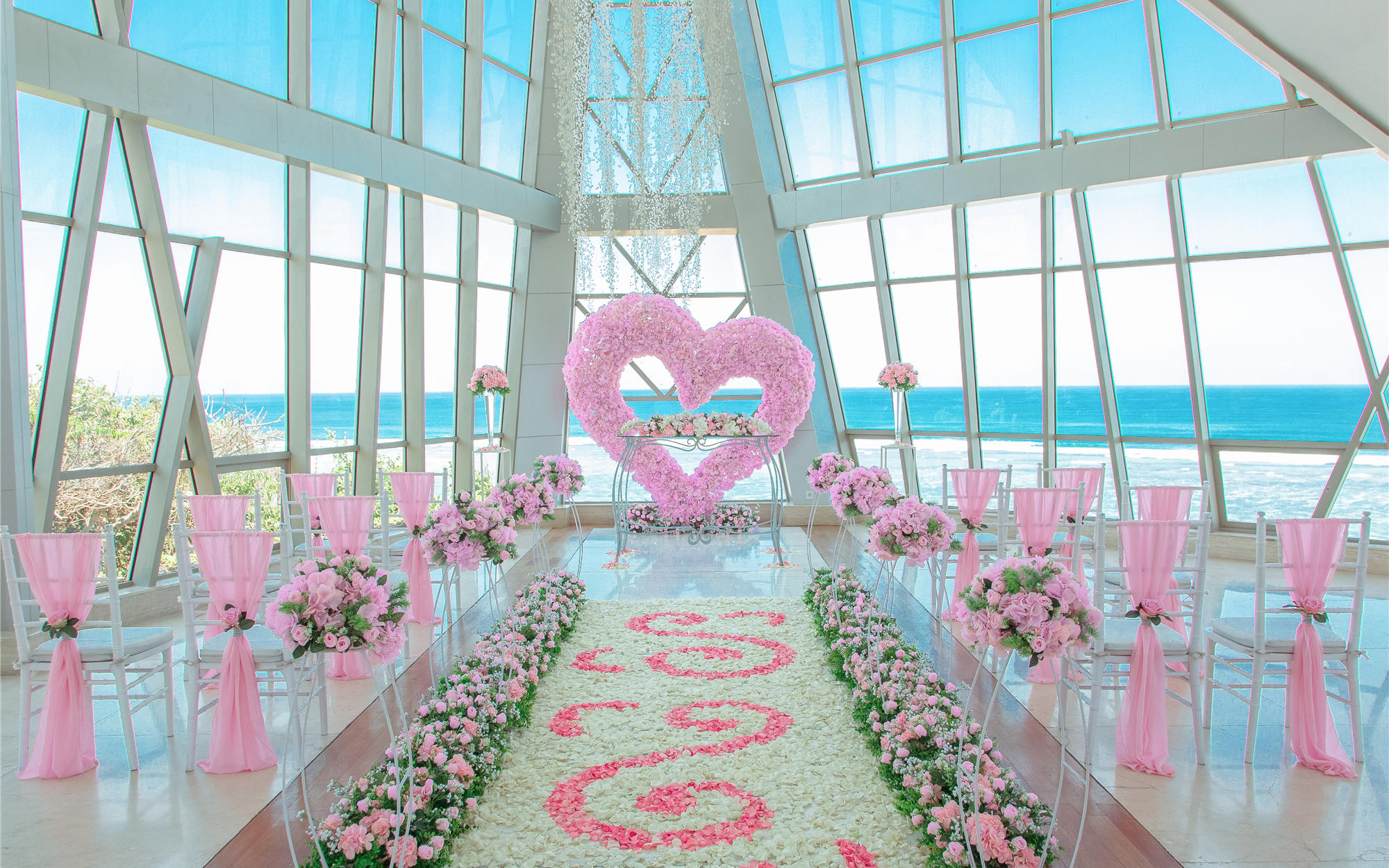 【巴厘岛婚礼】珍珠教堂婚礼 全新花艺升级