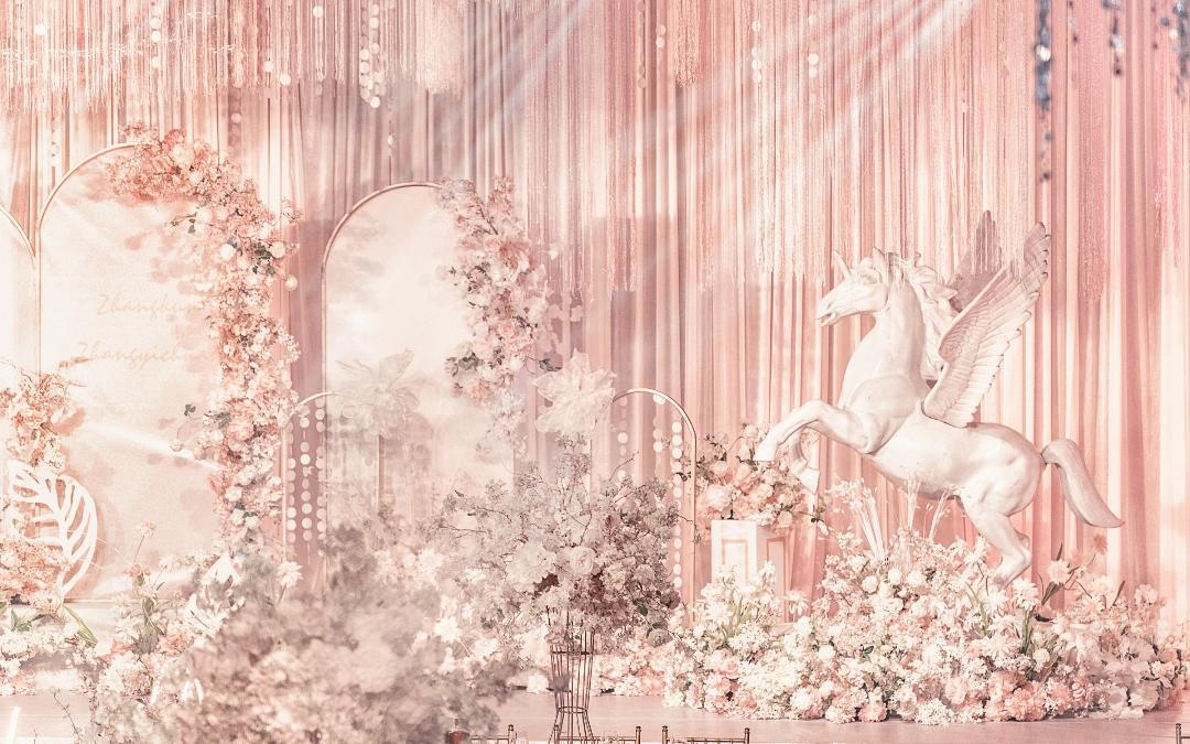 ＃欧林婚礼策划＃《以梦为马，为爱加冕》